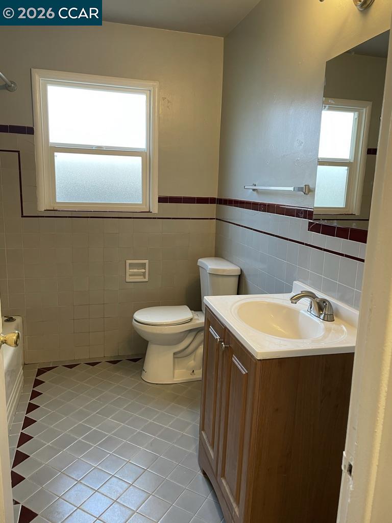 Detail Gallery Image 34 of 50 For 2100 94th Avenue, Oakland,  CA 94603 - – Beds | – Baths