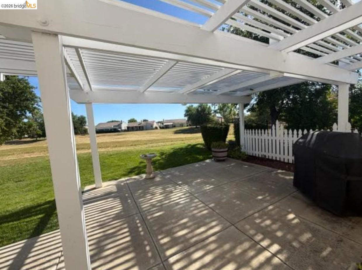 Detail Gallery Image 16 of 22 For 170 Gala Ln, Brentwood,  CA 94513 - 2 Beds | 2 Baths