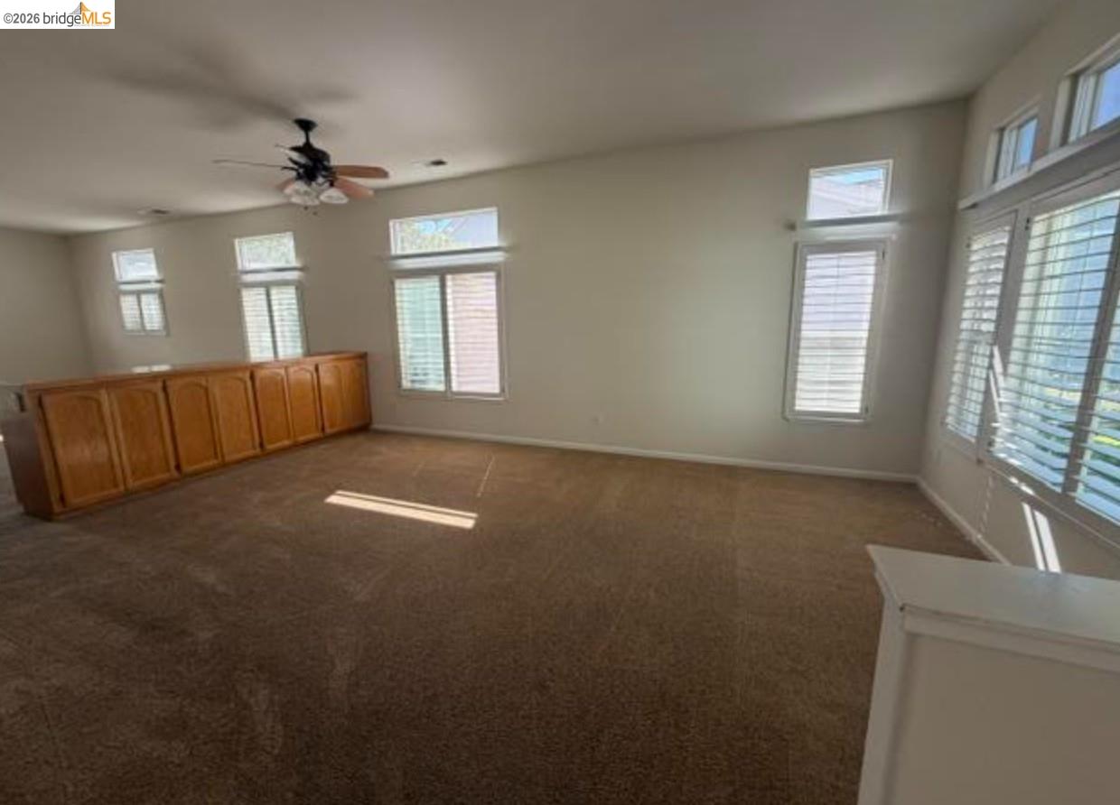 Detail Gallery Image 3 of 22 For 170 Gala Ln, Brentwood,  CA 94513 - 2 Beds | 2 Baths