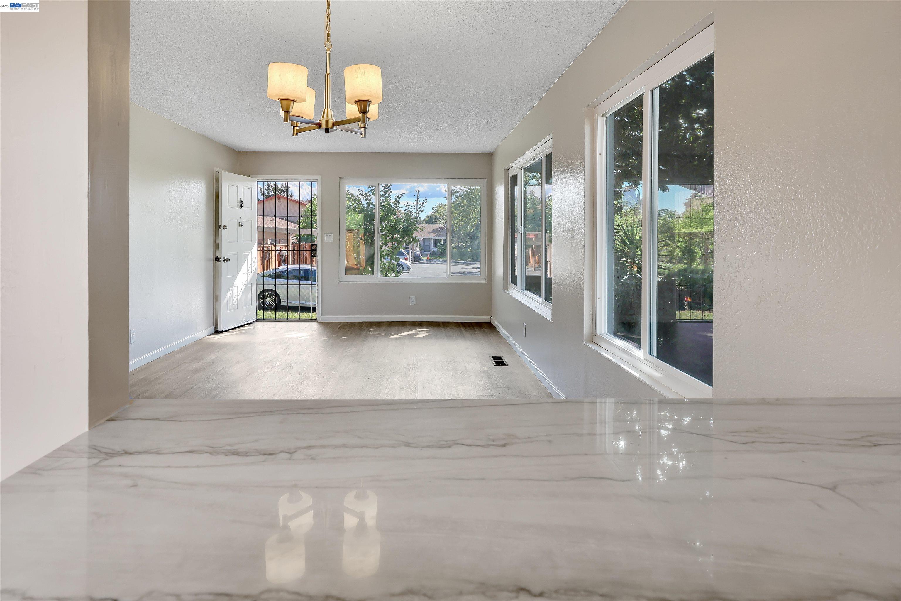 Photo #12: 41129731 Listing: Photo #12