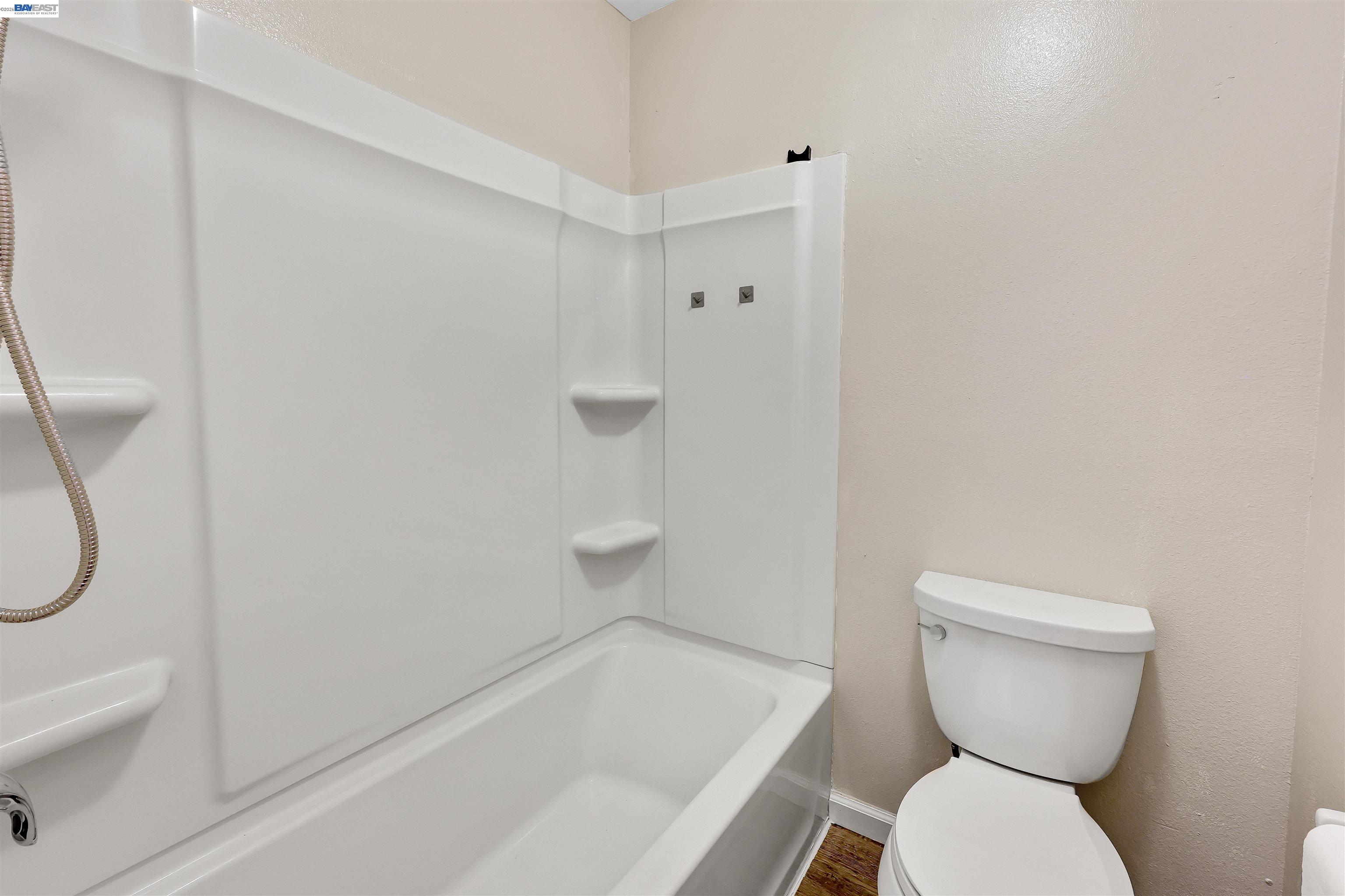 Photo #18: 41129731 Listing: Photo #18