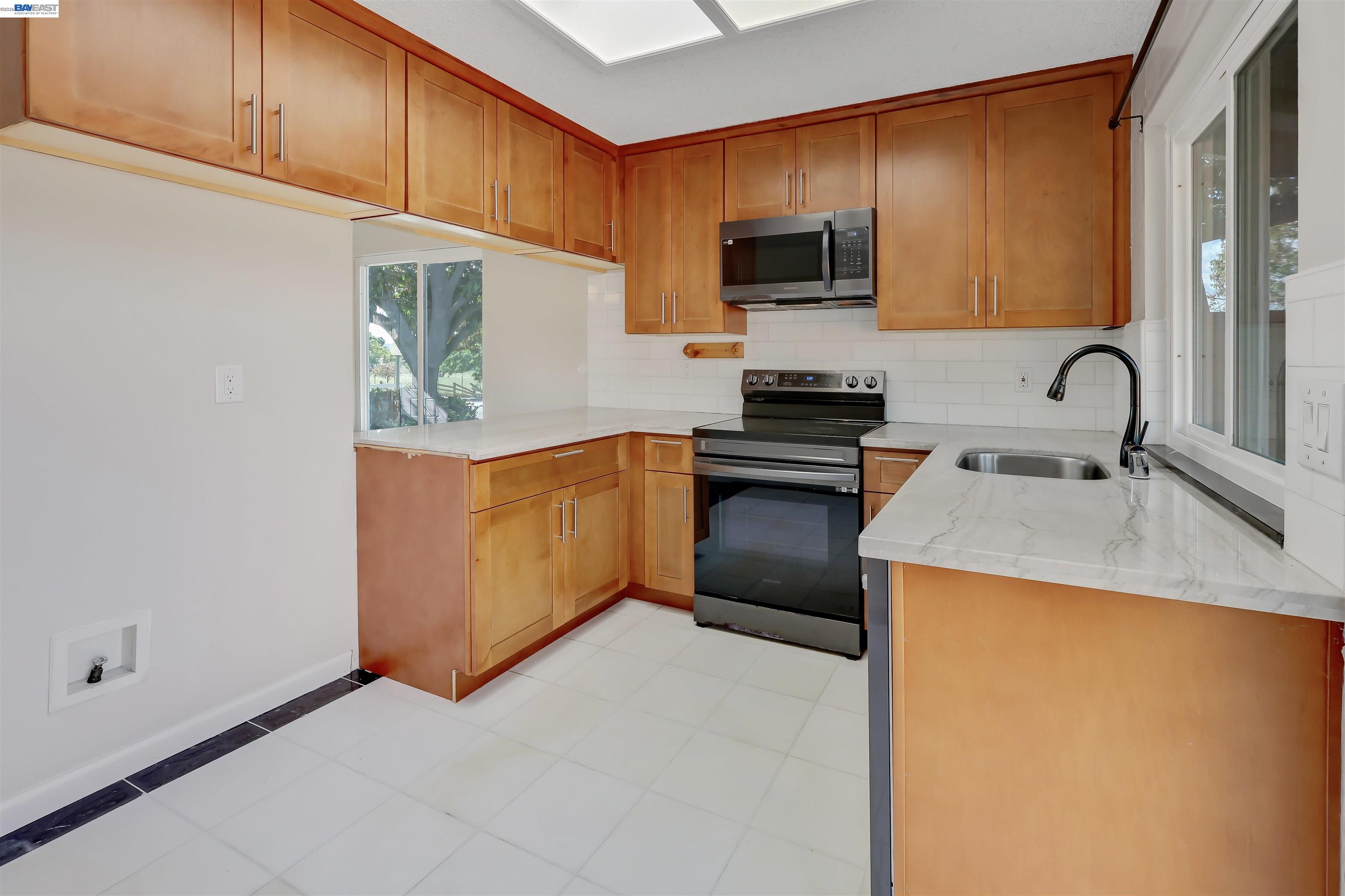 Photo #10: 41129731 Listing: Photo #10