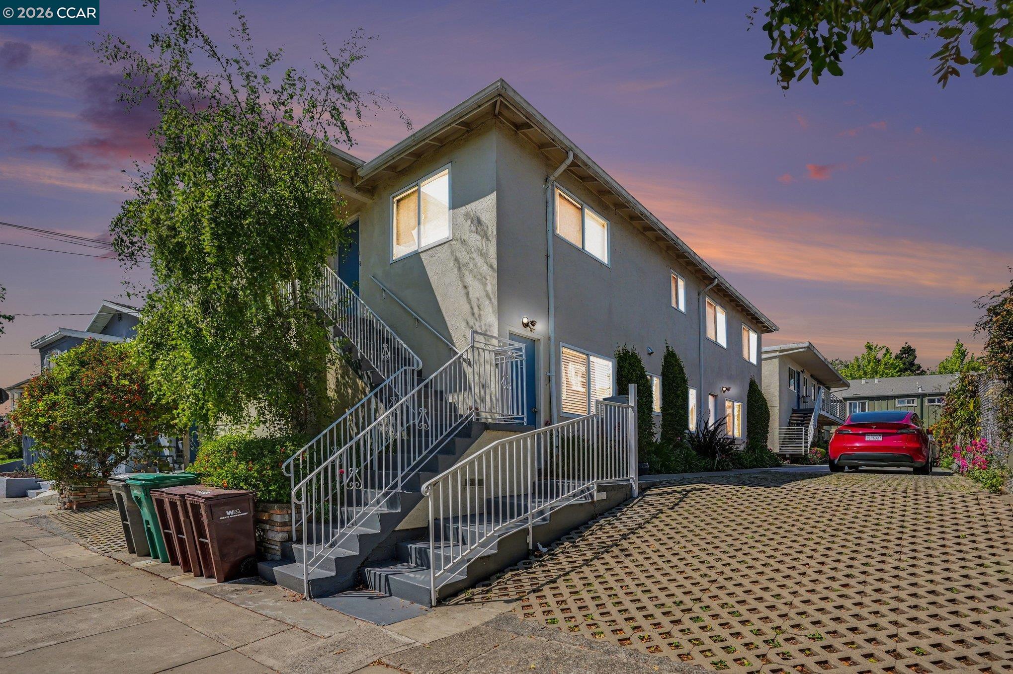 Photo #2: 41129735 Listing: Photo #2