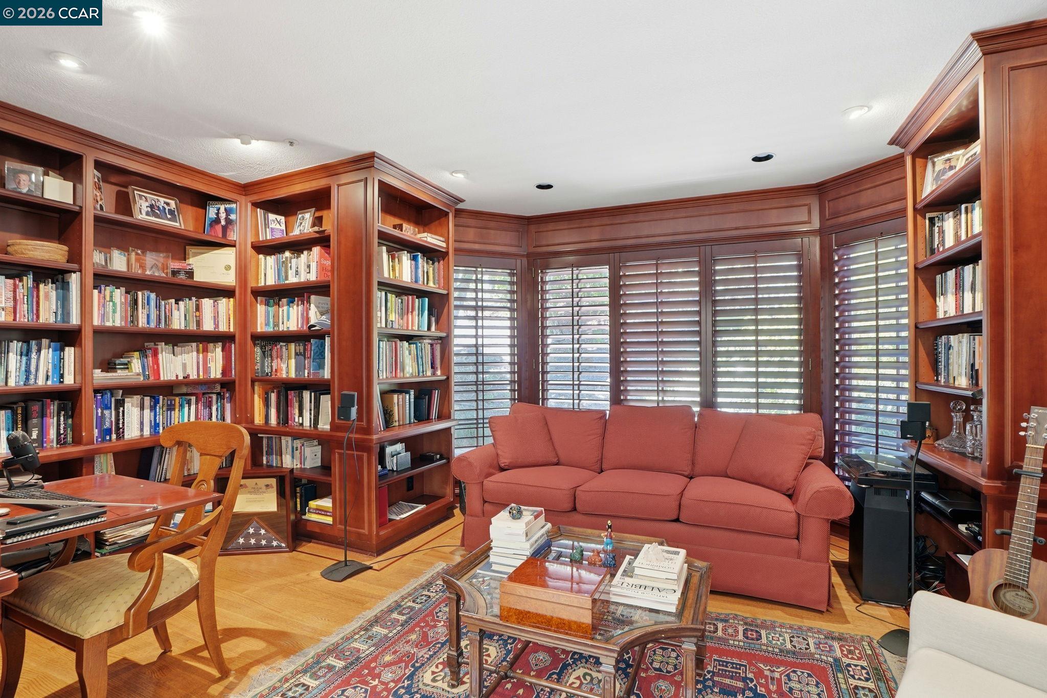 Detail Gallery Image 20 of 58 For 45 N Merrill Circle, Moraga,  CA 94556 - 4 Beds | 3/1 Baths