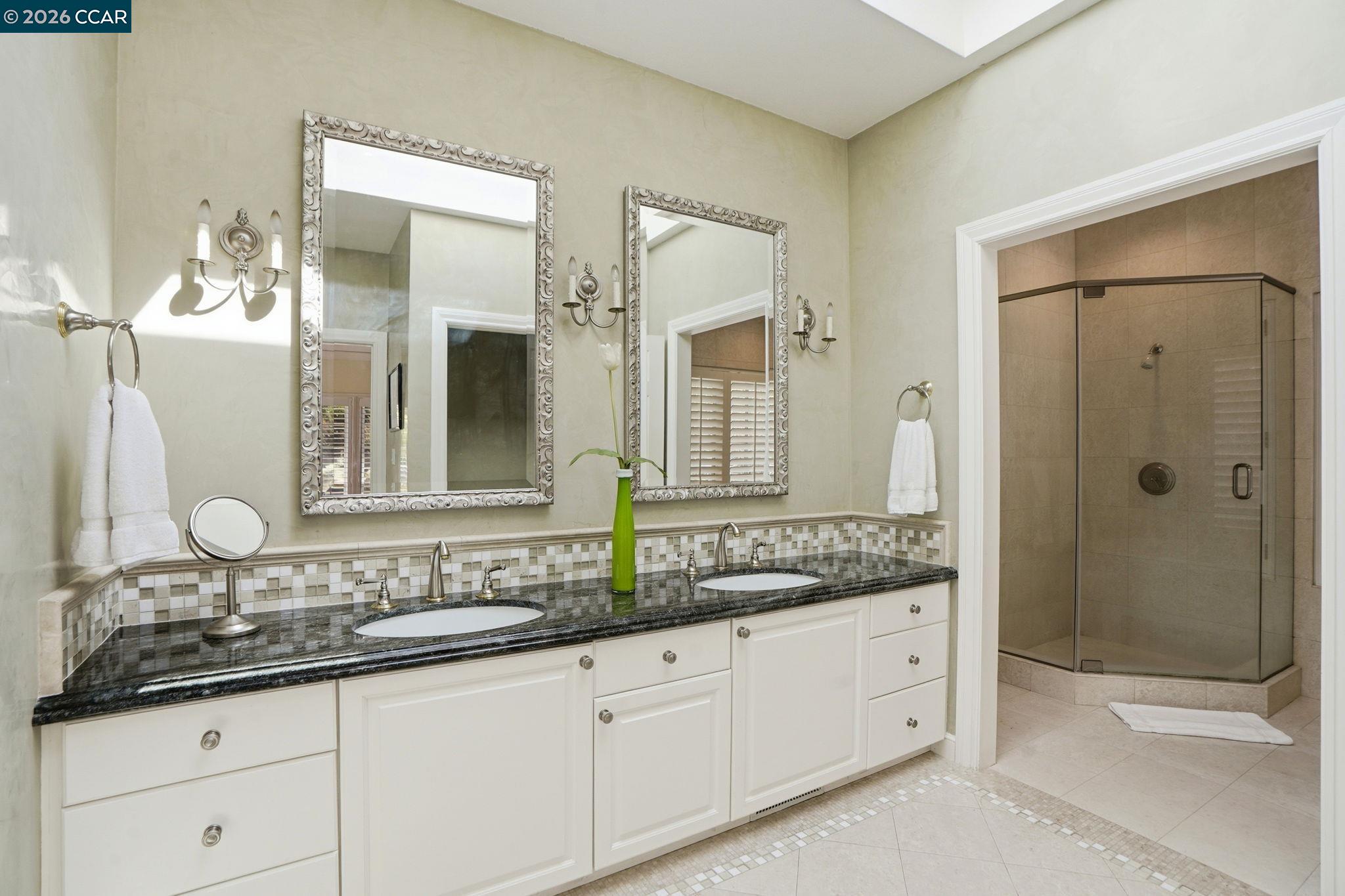 Detail Gallery Image 27 of 58 For 45 N Merrill Circle, Moraga,  CA 94556 - 4 Beds | 3/1 Baths