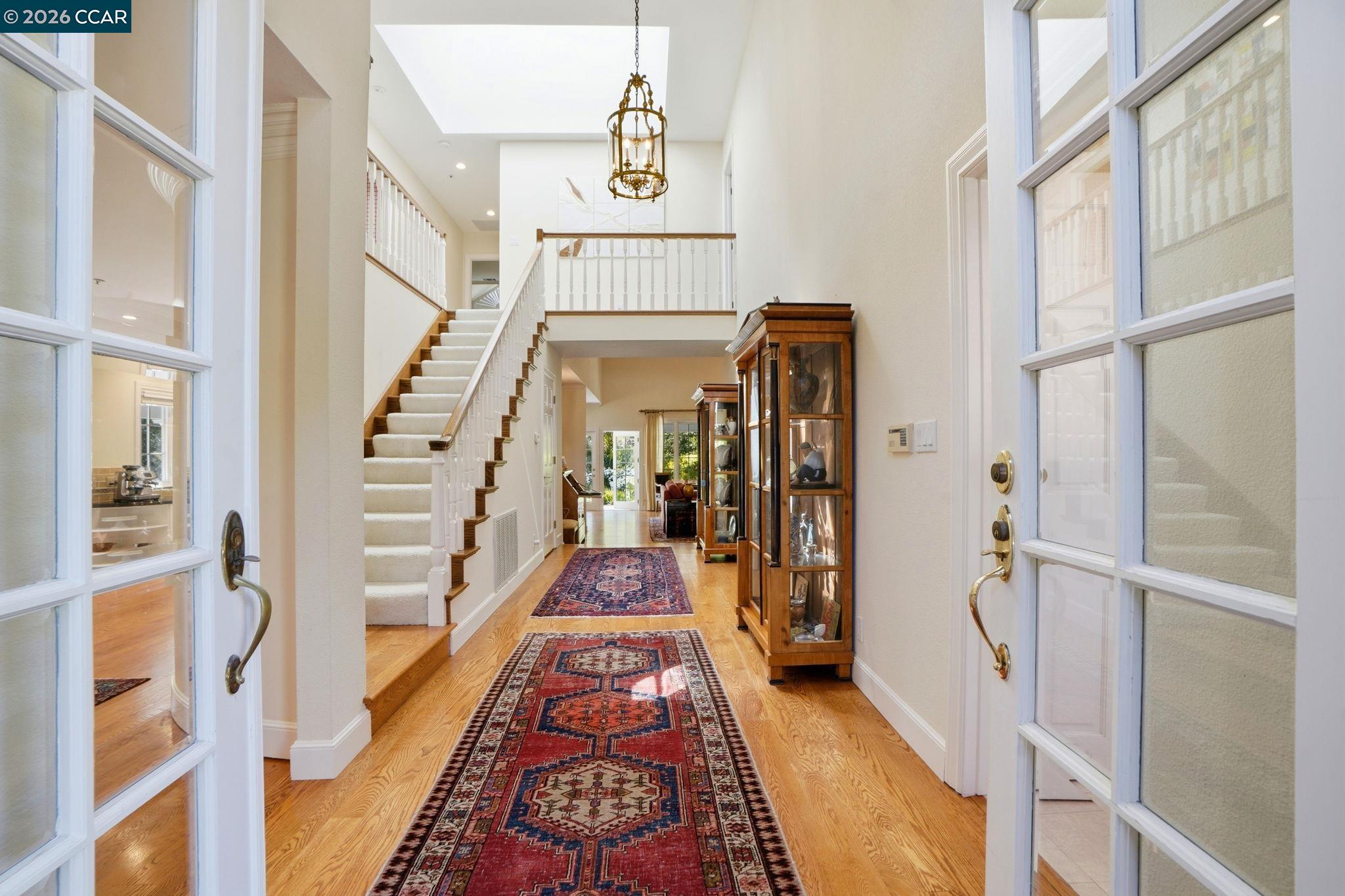 Detail Gallery Image 5 of 58 For 45 N Merrill Circle, Moraga,  CA 94556 - 4 Beds | 3/1 Baths