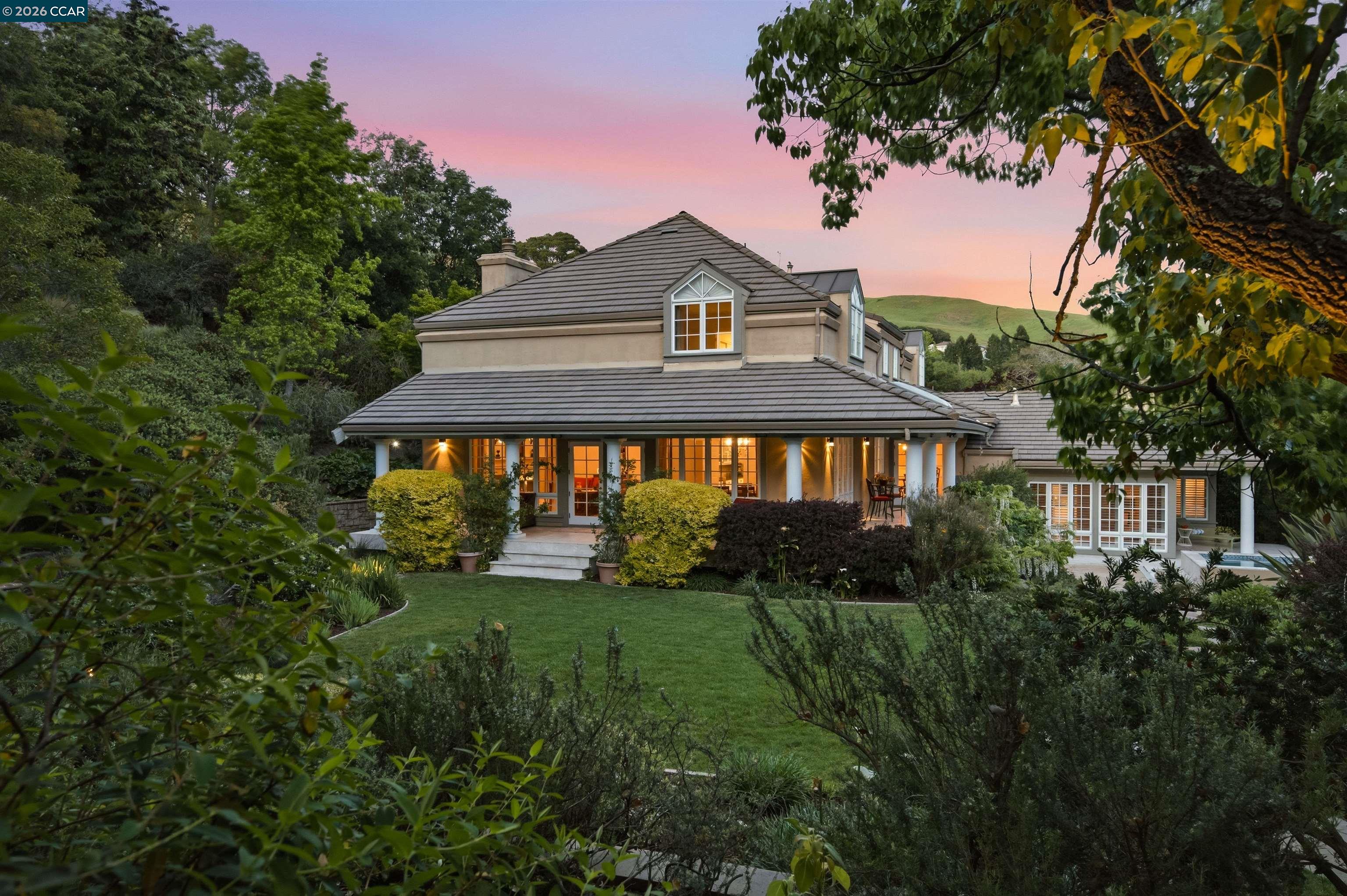 Detail Gallery Image 58 of 60 For 45 N Merrill Circle, Moraga,  CA 94556 - 4 Beds | 3/1 Baths