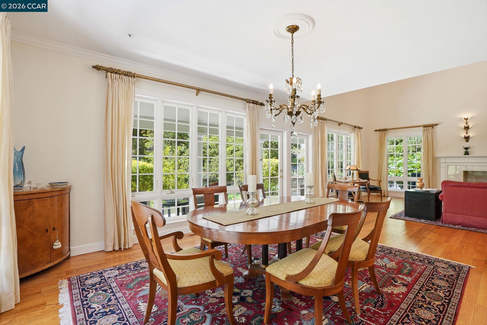 Detail Gallery Image 9 of 58 For 45 N Merrill Circle, Moraga,  CA 94556 - 4 Beds | 3/1 Baths