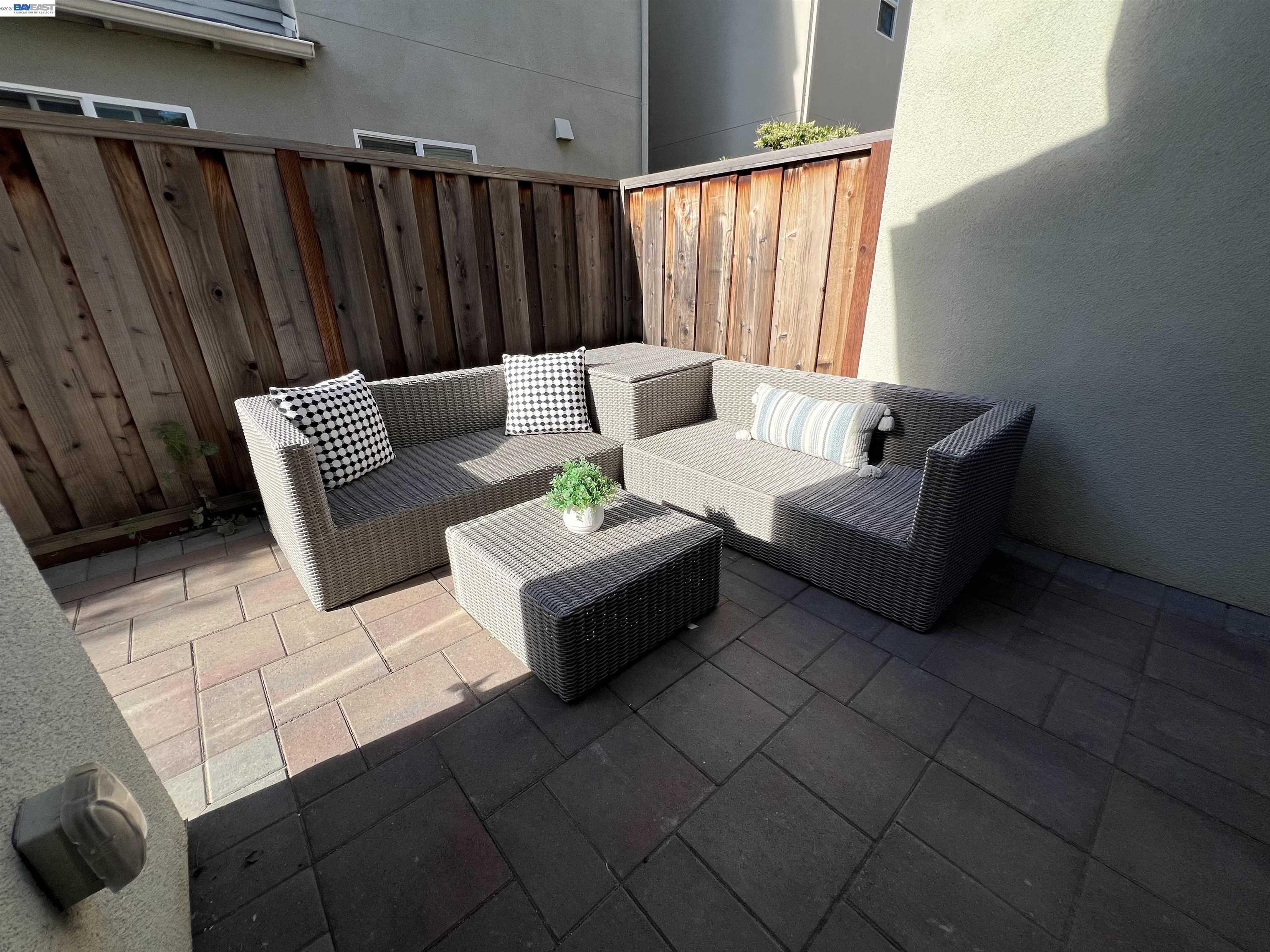 Detail Gallery Image 32 of 44 For 8553 Schooner Way, Newark,  CA 94560 - 4 Beds | 2/1 Baths