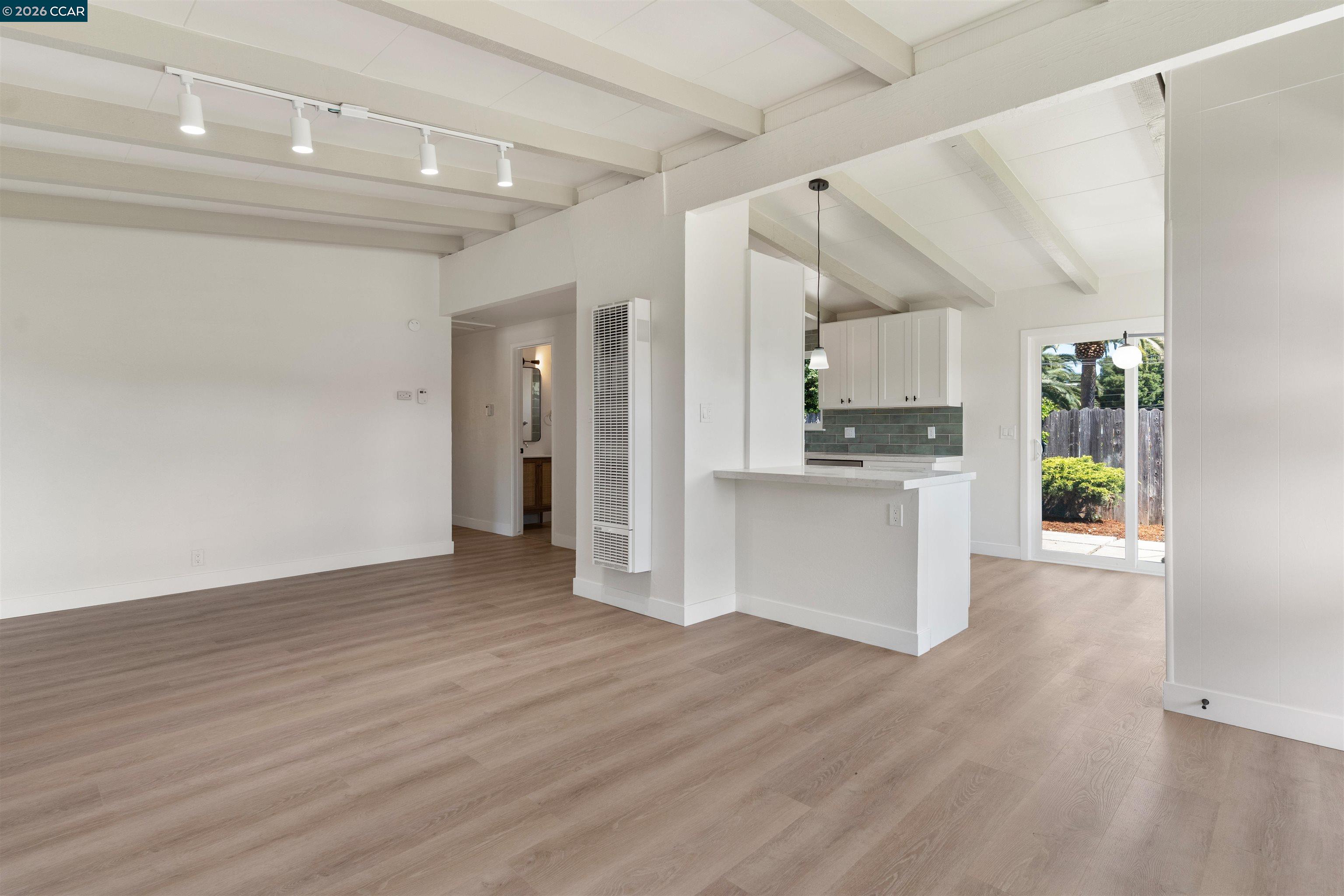 Detail Gallery Image 3 of 43 For 4661 Driftwood Ct, El Sobrante,  CA 94803 - 3 Beds | 2 Baths