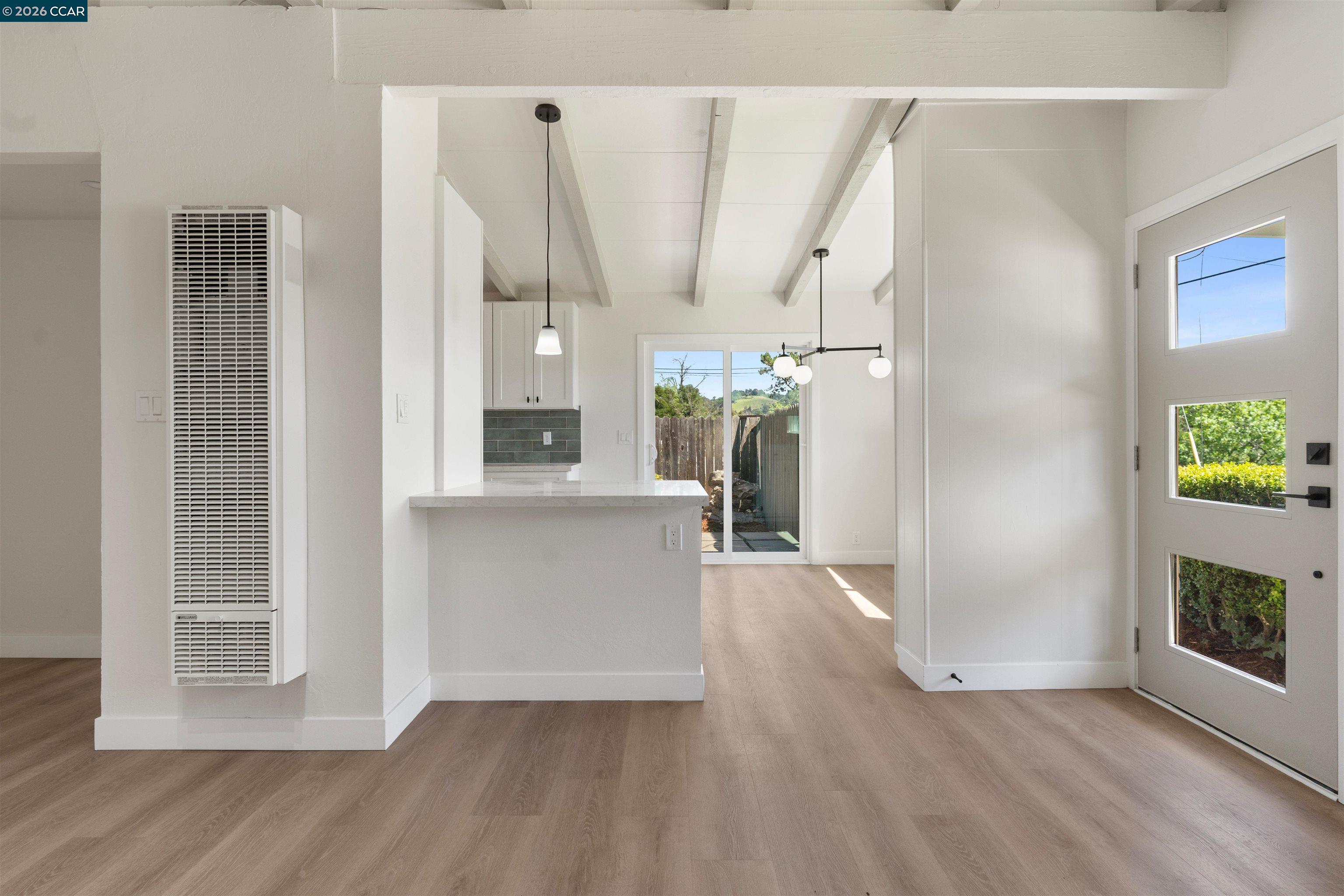 Detail Gallery Image 4 of 43 For 4661 Driftwood Ct, El Sobrante,  CA 94803 - 3 Beds | 2 Baths