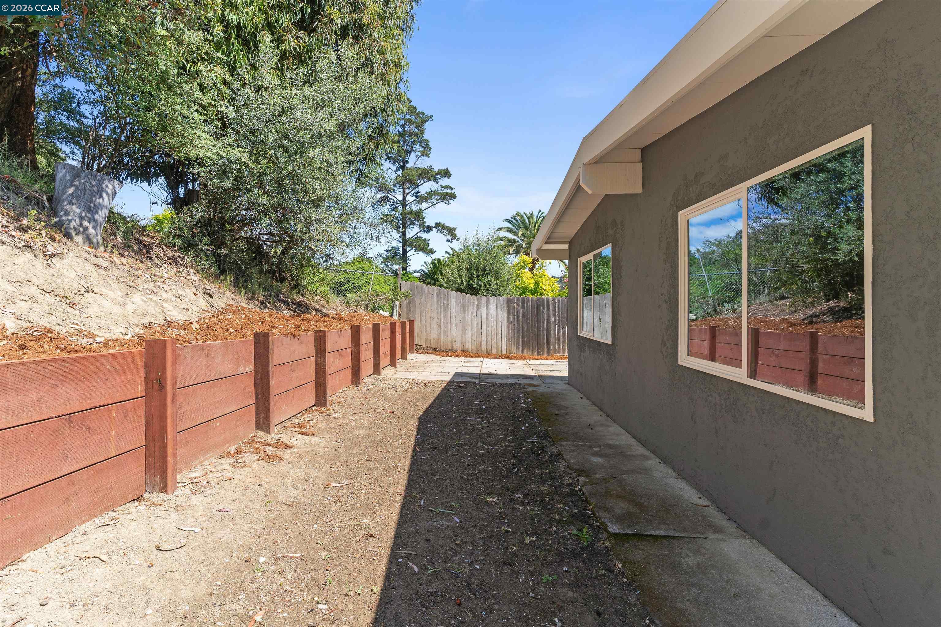 Detail Gallery Image 36 of 43 For 4661 Driftwood Ct, El Sobrante,  CA 94803 - 3 Beds | 2 Baths