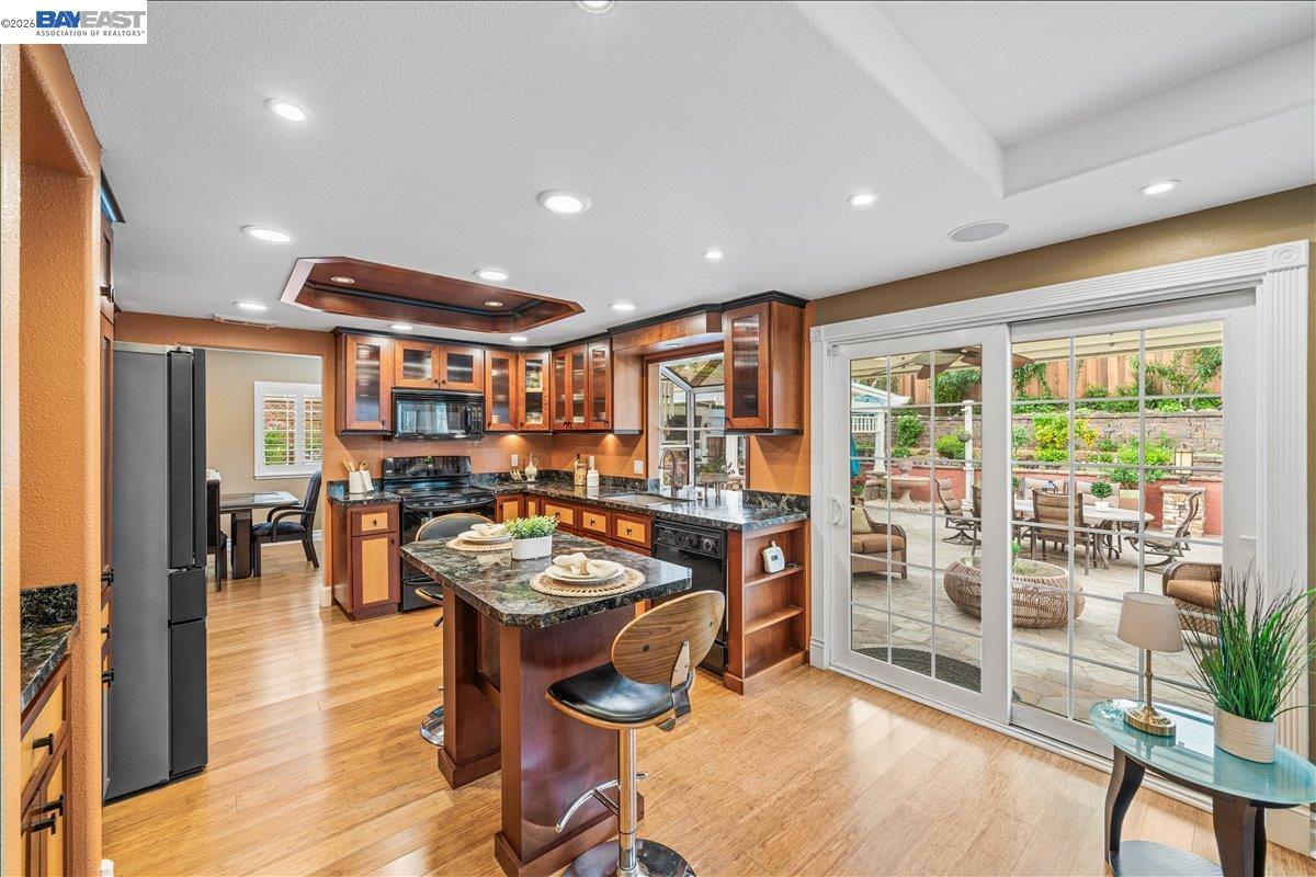 Detail Gallery Image 13 of 55 For 581 Tawny, Pleasanton,  CA 94566 - 4 Beds | 2 Baths