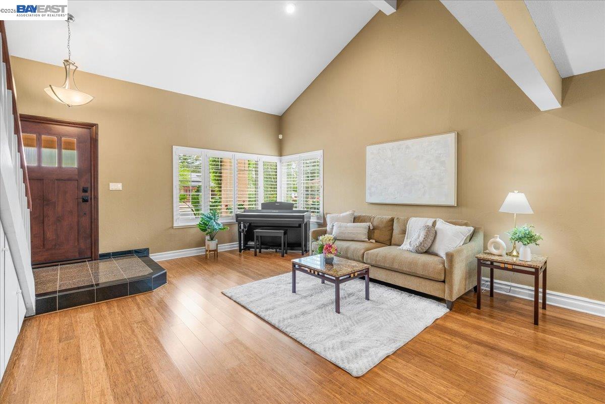 Detail Gallery Image 3 of 55 For 581 Tawny, Pleasanton,  CA 94566 - 4 Beds | 2 Baths