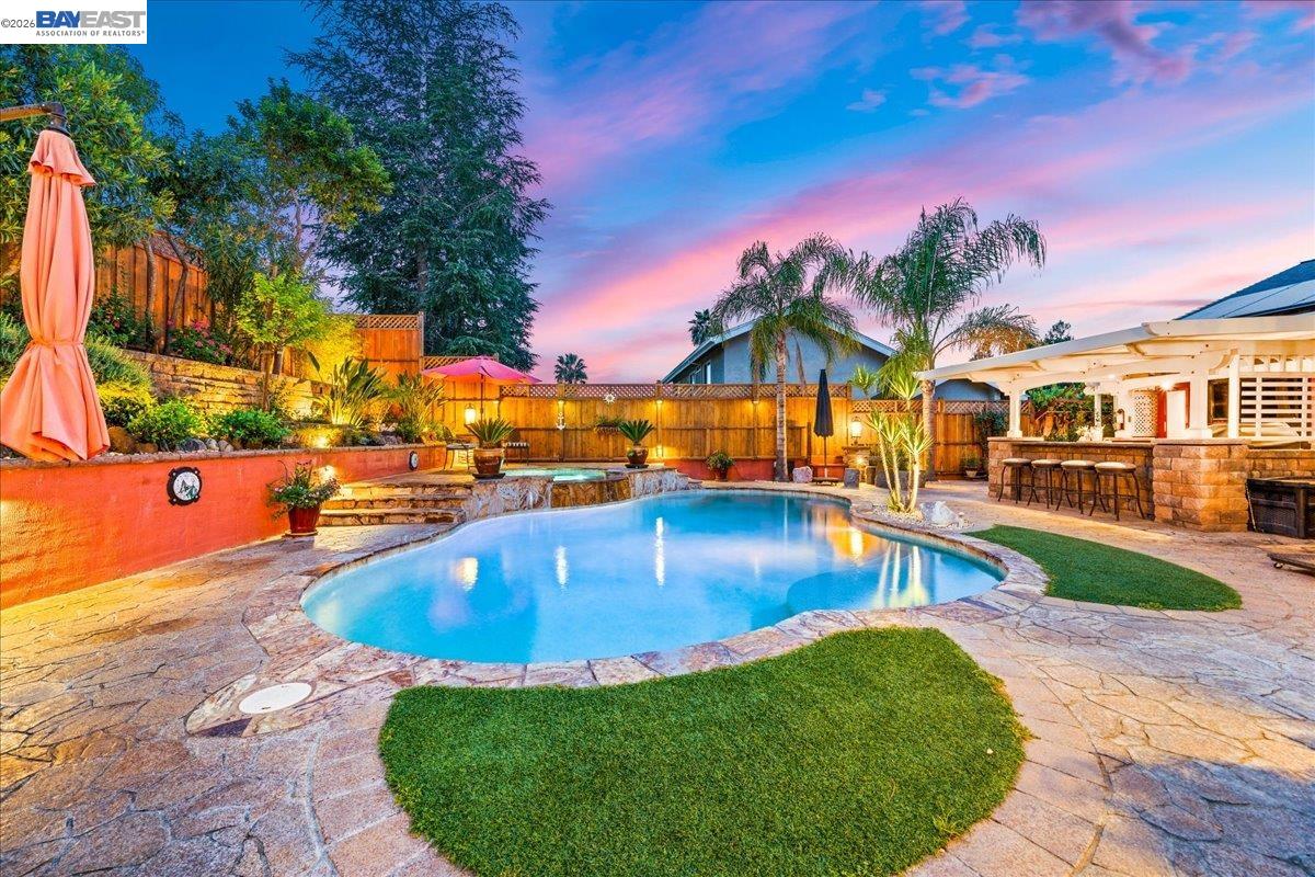 Detail Gallery Image 35 of 55 For 581 Tawny, Pleasanton,  CA 94566 - 4 Beds | 2 Baths