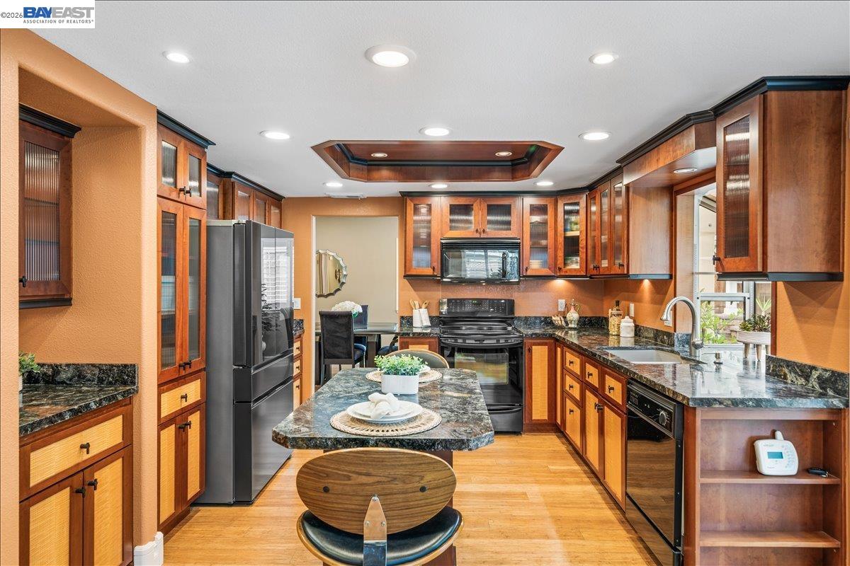 Detail Gallery Image 7 of 55 For 581 Tawny, Pleasanton,  CA 94566 - 4 Beds | 2 Baths