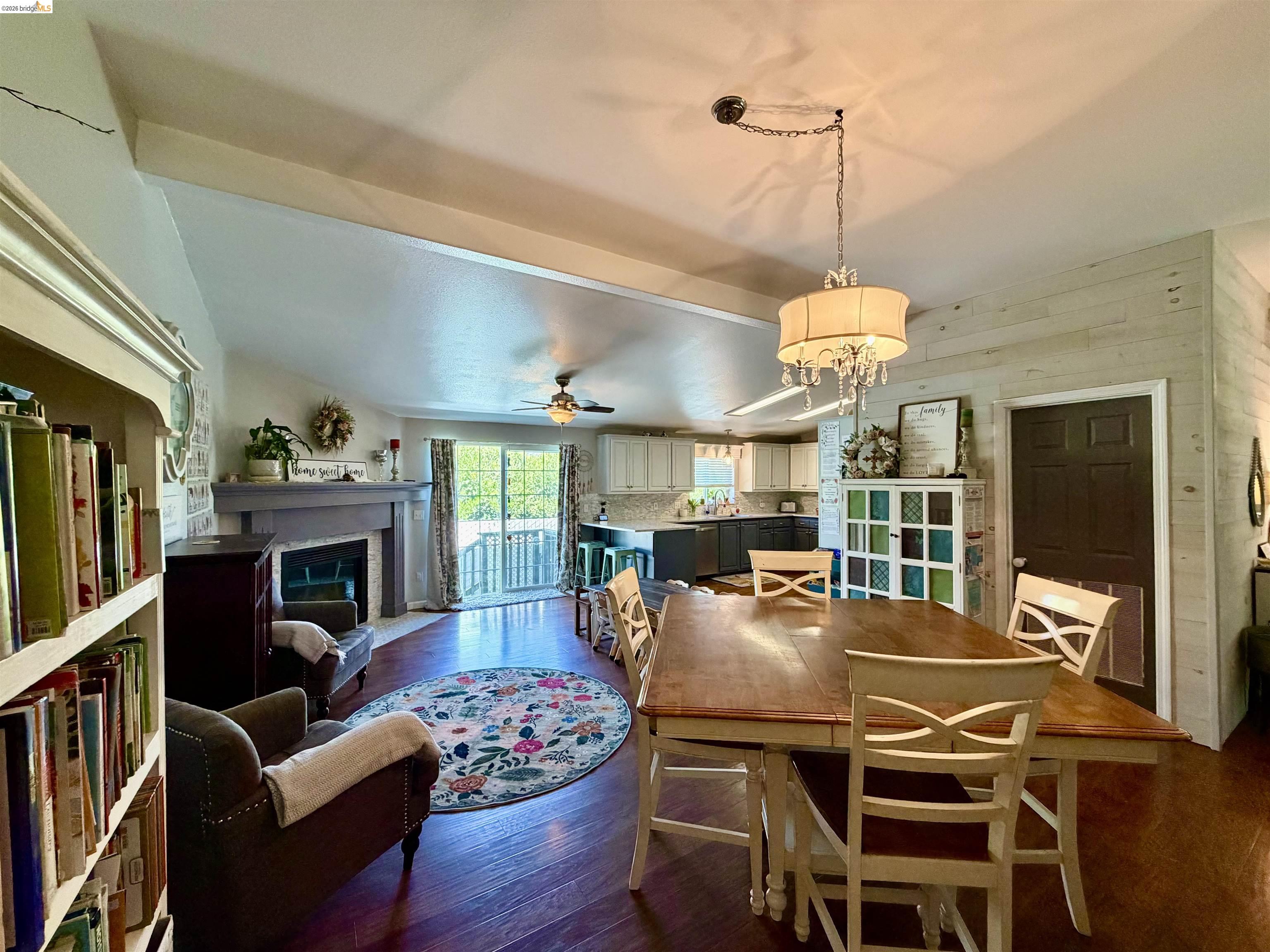 Detail Gallery Image 11 of 30 For 18550 Well House Dr, Jamestown,  CA 95327 - 3 Beds | 2 Baths