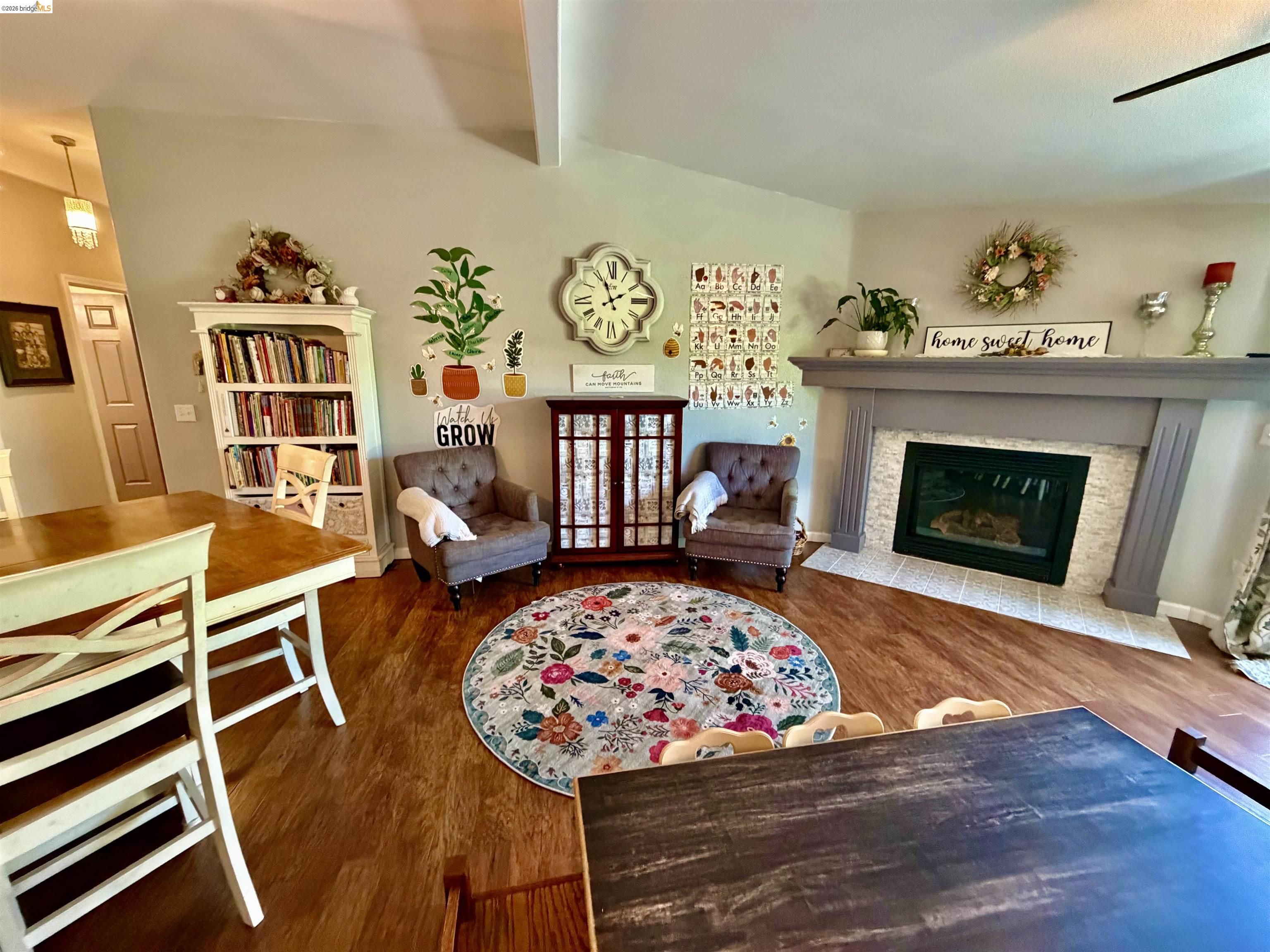 Detail Gallery Image 8 of 30 For 18550 Well House Dr, Jamestown,  CA 95327 - 3 Beds | 2 Baths