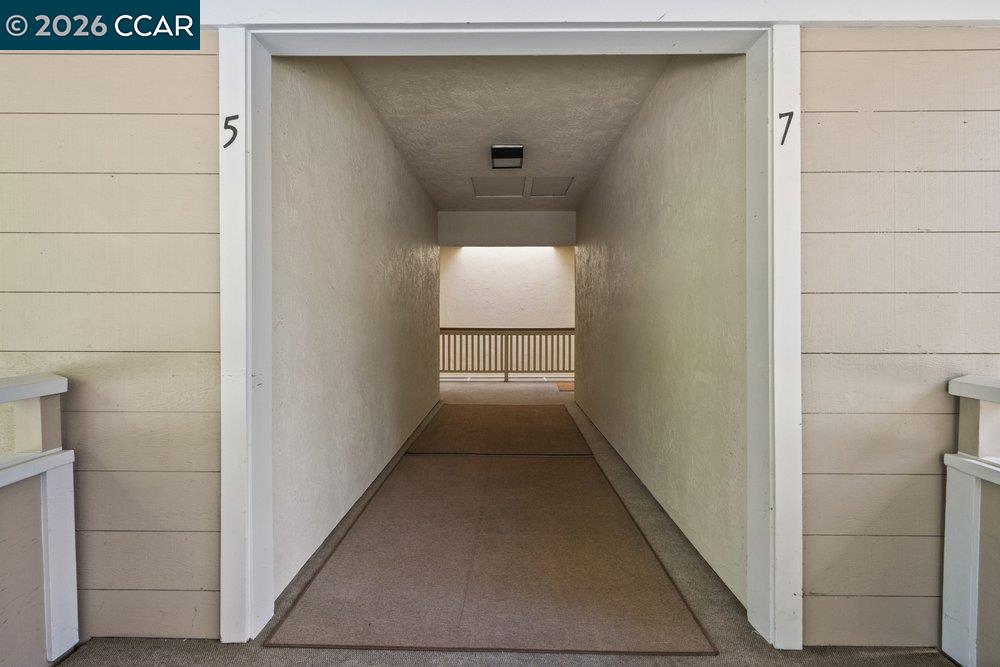 Photo #2: 41129758 Listing: Photo #2