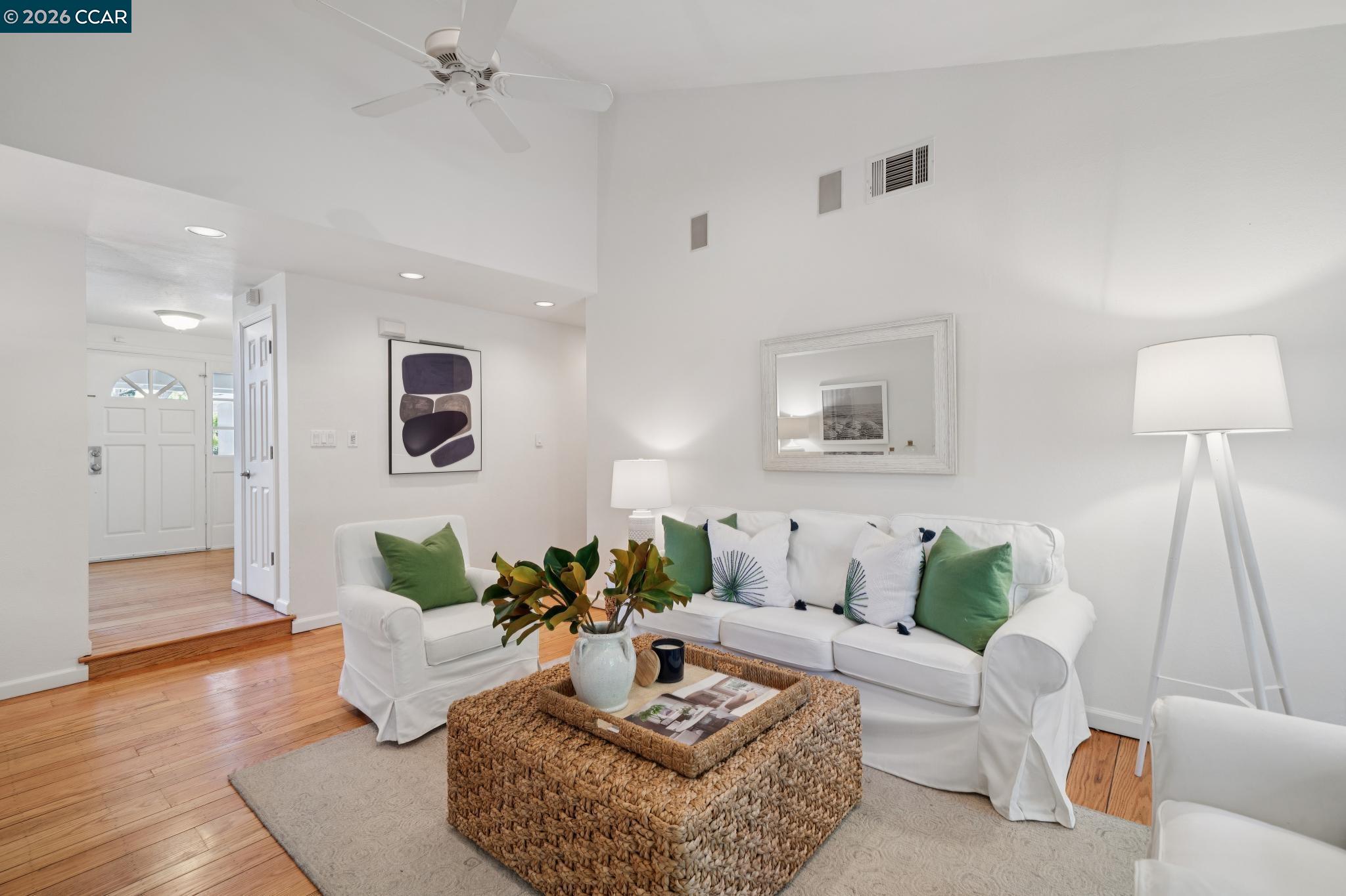 Detail Gallery Image 13 of 40 For 169 Natalie Dr, Moraga,  CA 94556 - 3 Beds | 2 Baths