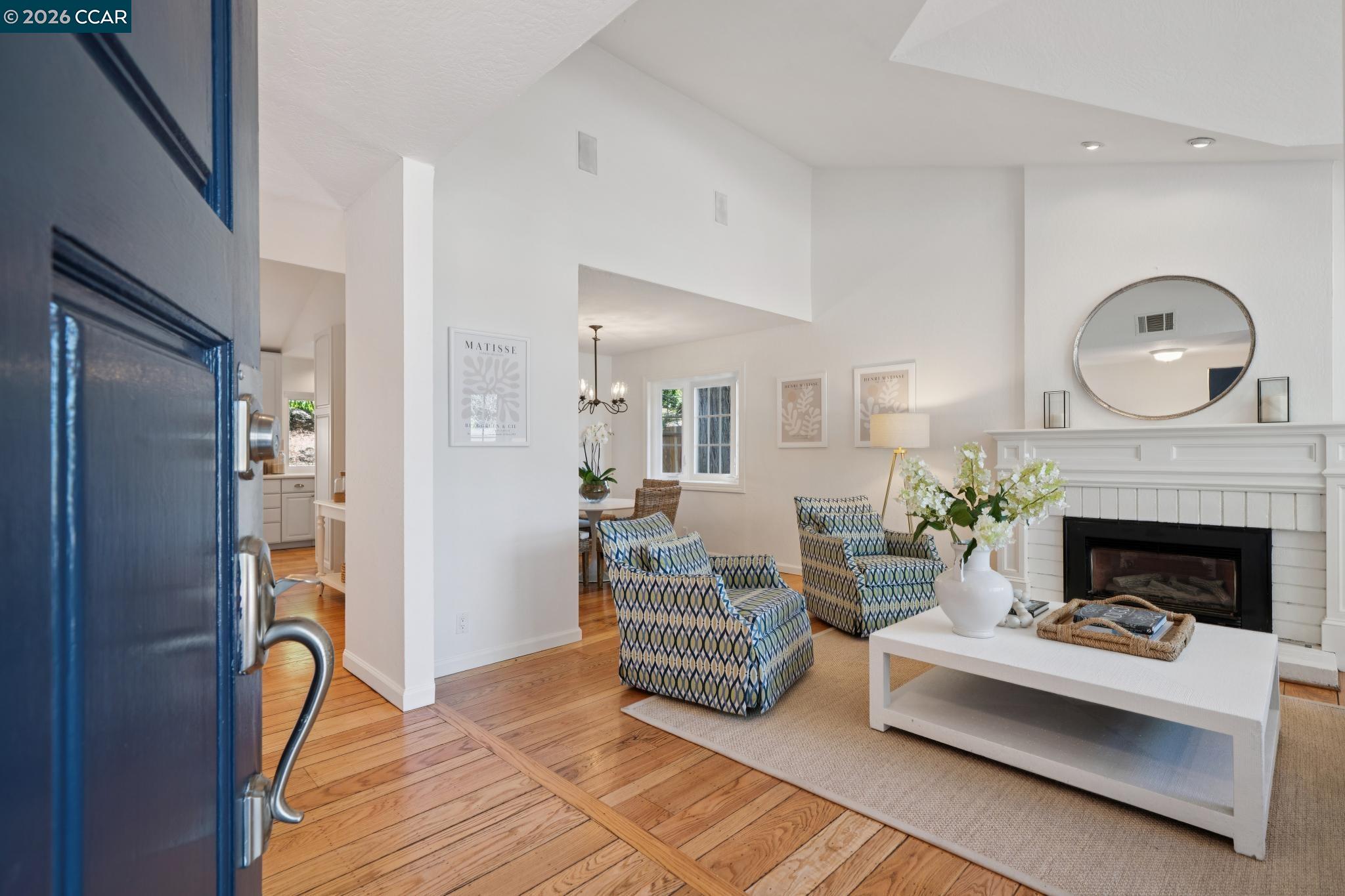 Detail Gallery Image 3 of 40 For 169 Natalie Dr, Moraga,  CA 94556 - 3 Beds | 2 Baths