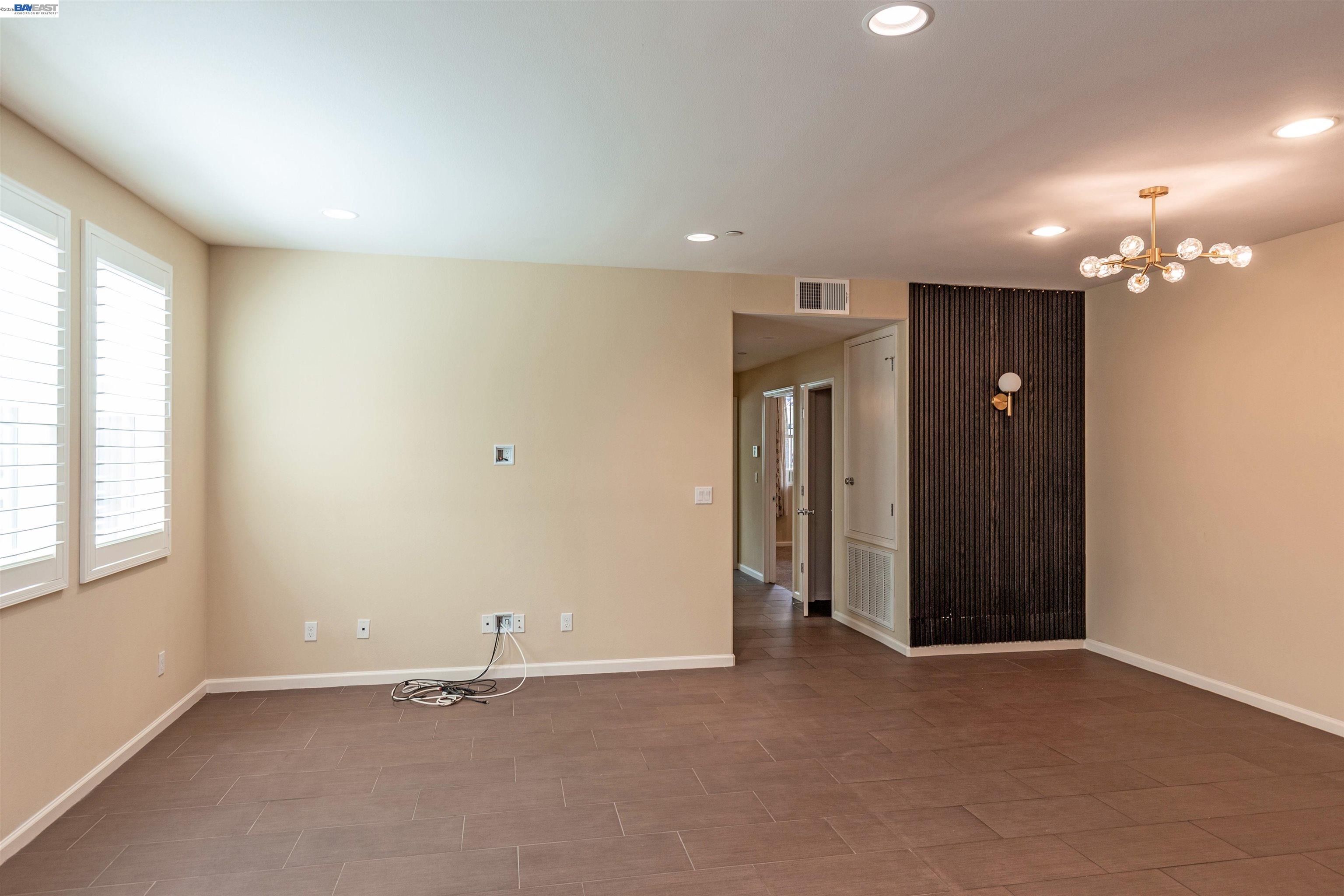 Detail Gallery Image 7 of 35 For 651 Elderberry Dr, Milpitas,  CA 95035 - 2 Beds | 2 Baths