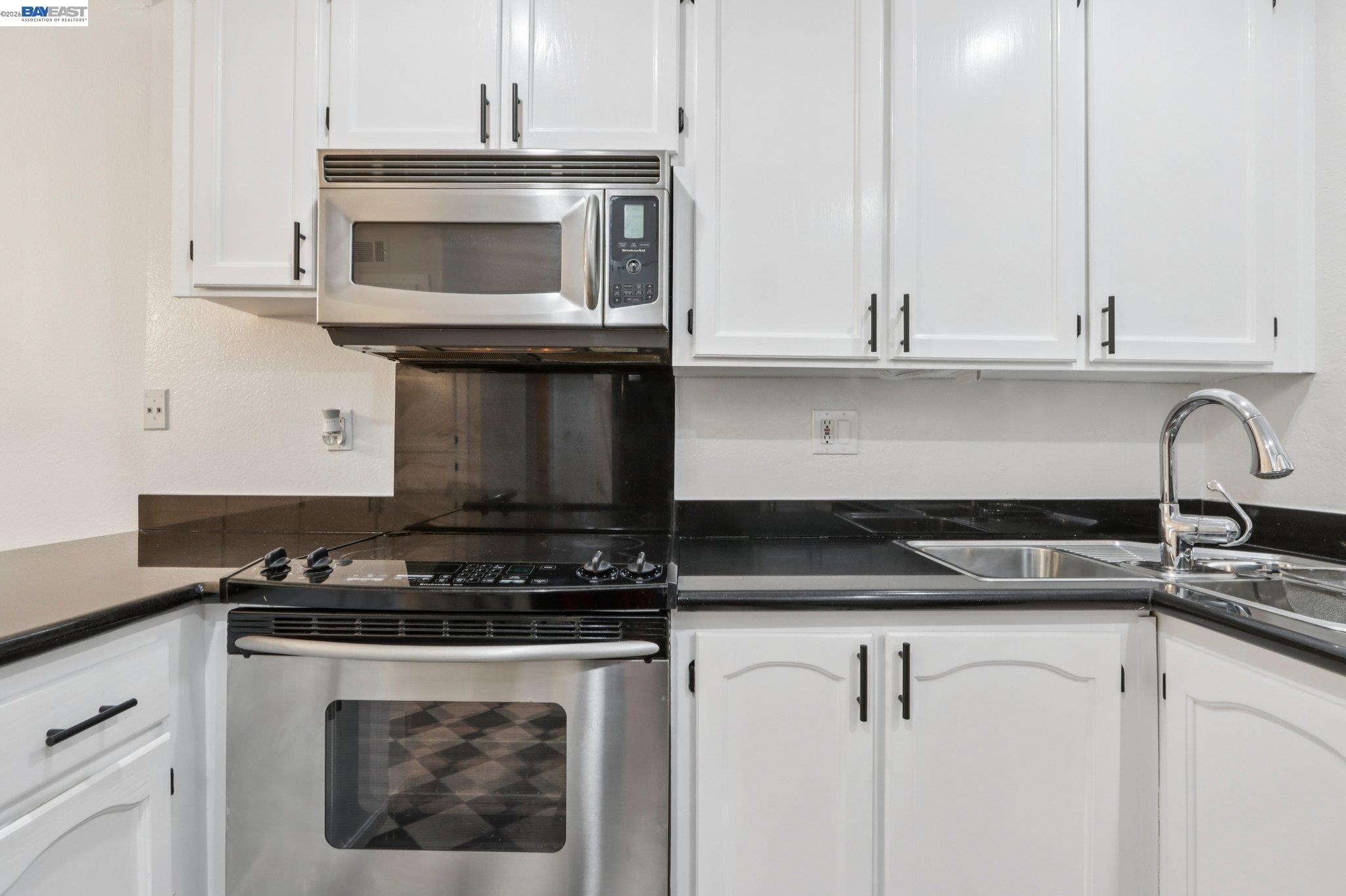 Photo #12: 41129762 Listing: Photo #12