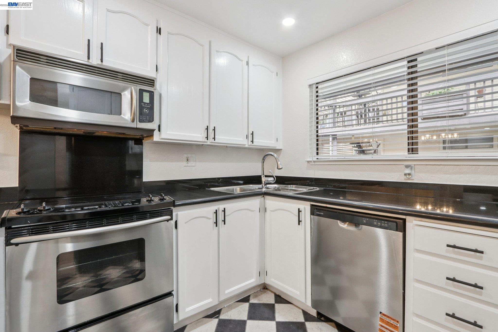 Photo #10: 41129762 Listing: Photo #10