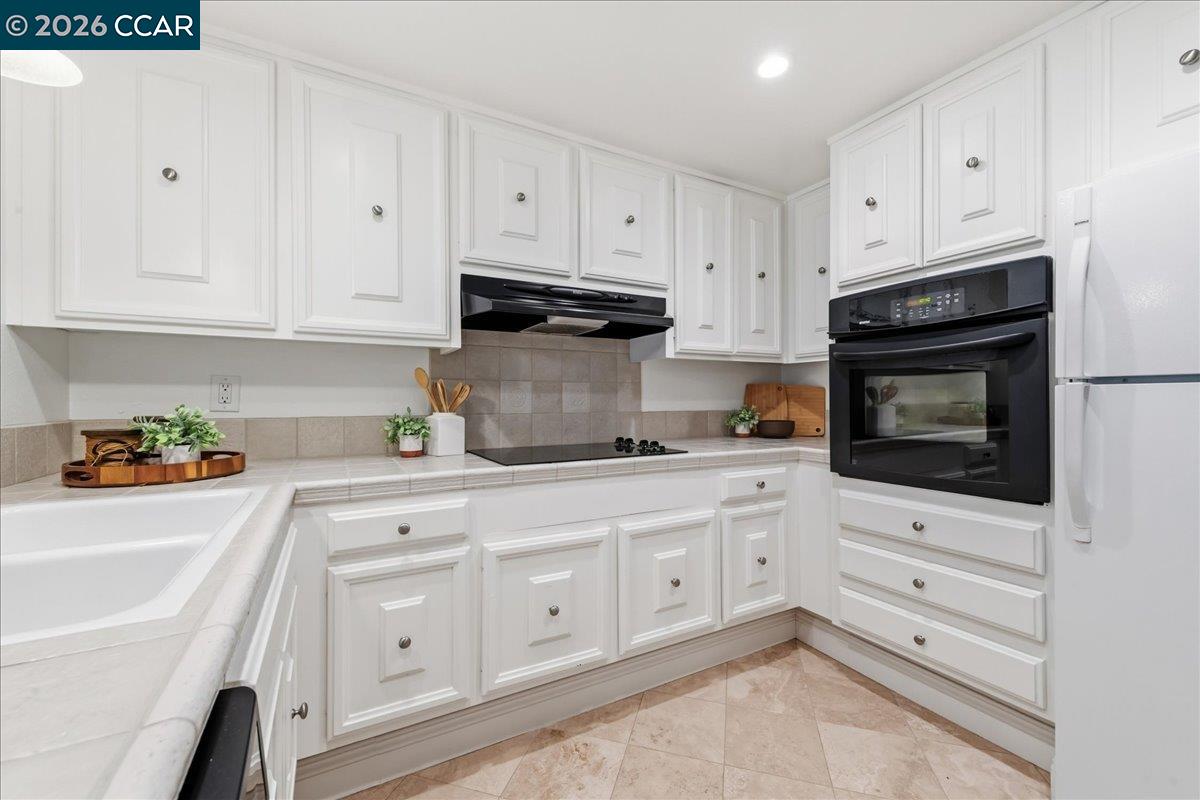 Photo #17: 41129763 Listing: Photo #17