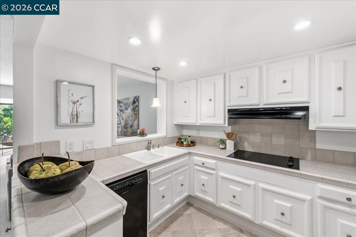 Photo #18: 41129763 Listing: Photo #18