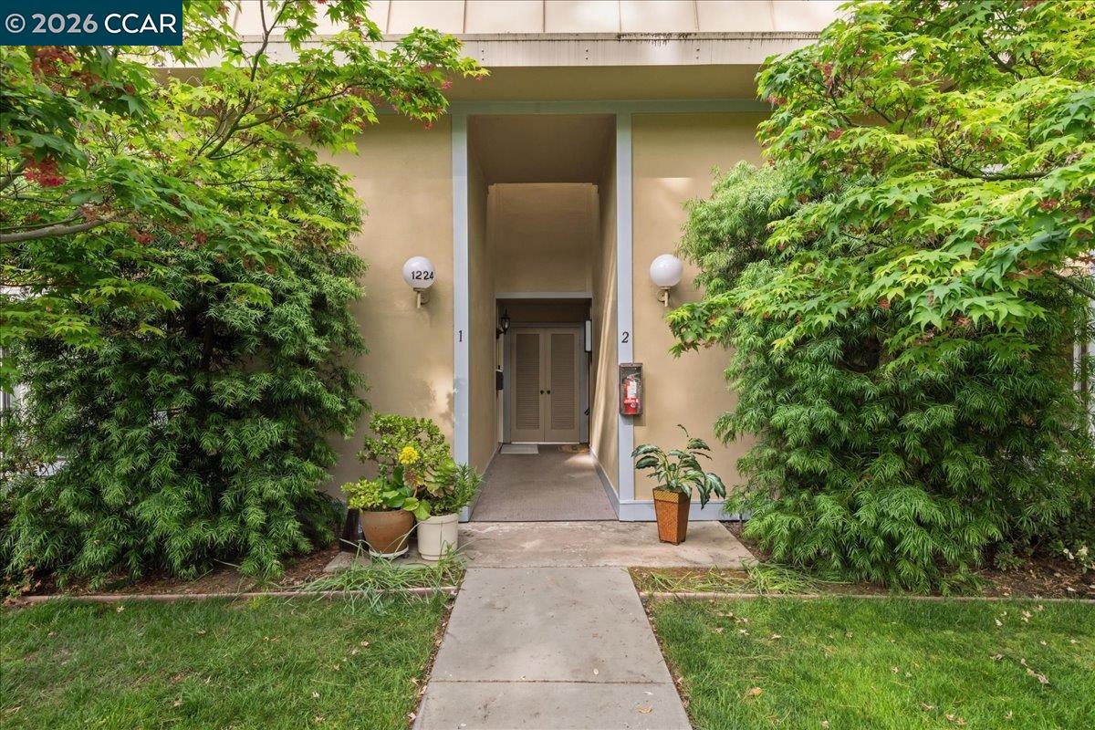 Photo #3: 41129763 Listing: Photo #3