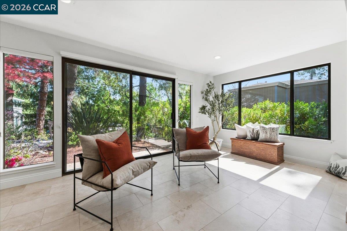 Photo #8: 41129763 Listing: Photo #8