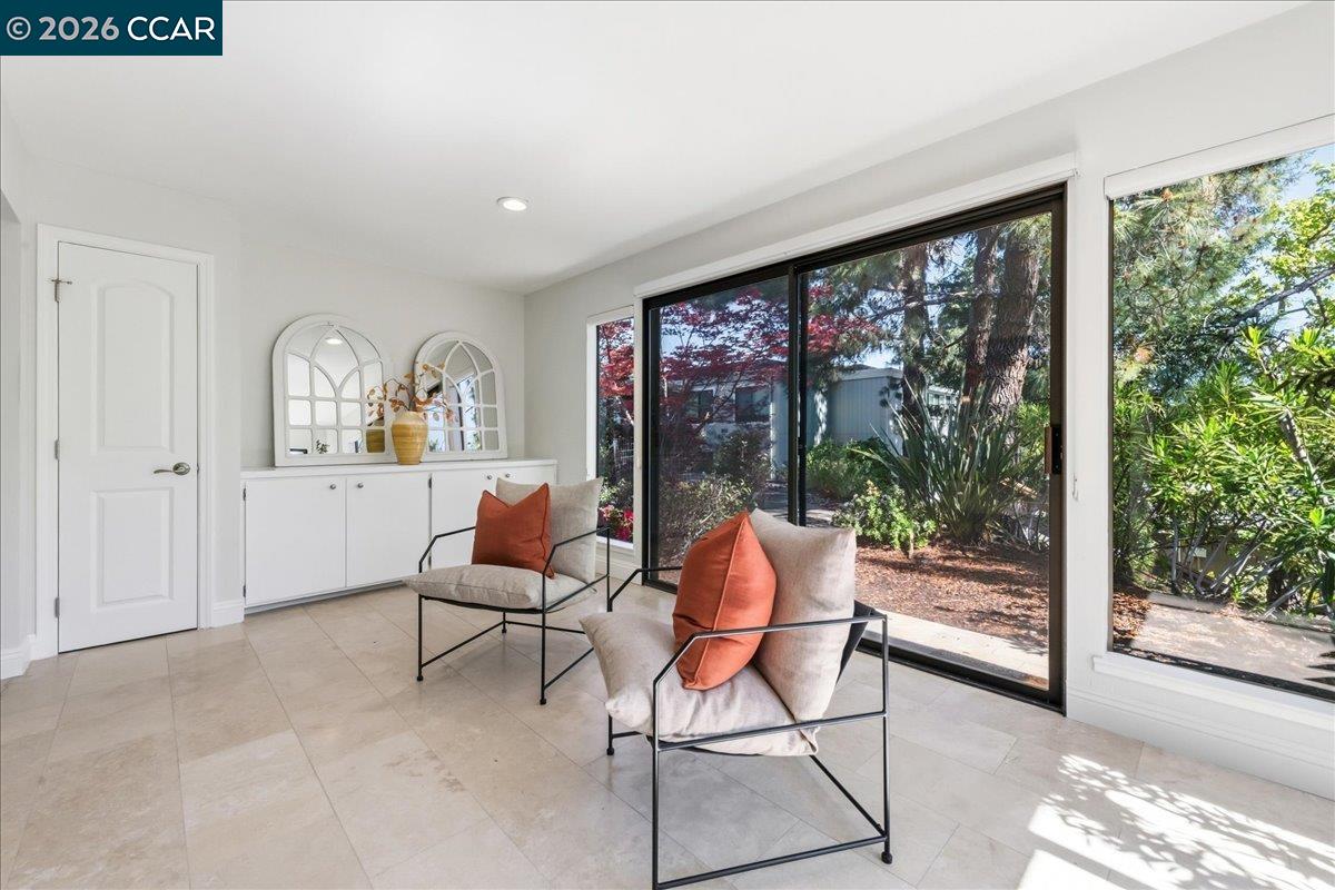 Photo #9: 41129763 Listing: Photo #9