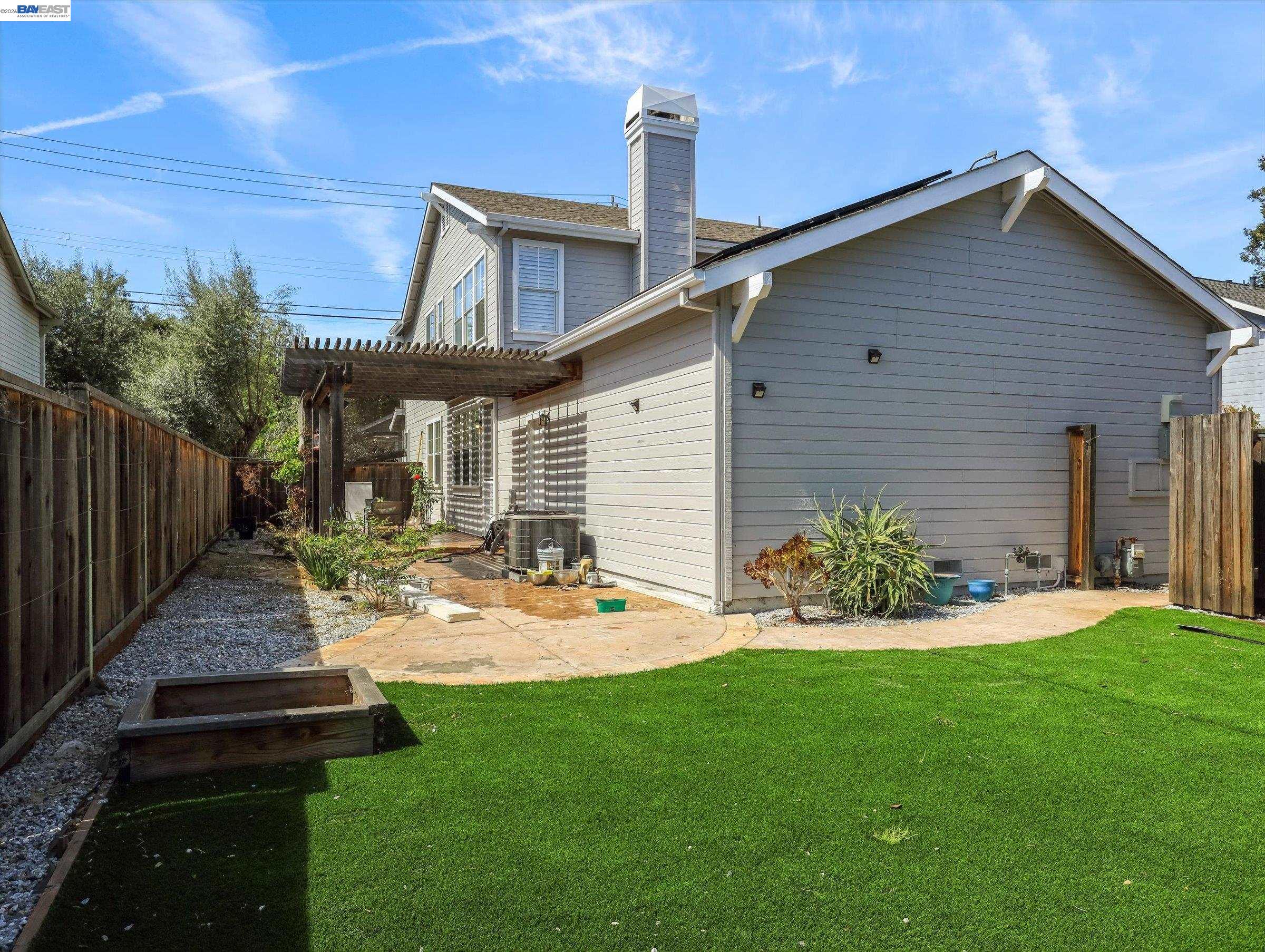 Detail Gallery Image 32 of 40 For 326 I St, Fremont,  CA 94536 - 4 Beds | 3 Baths