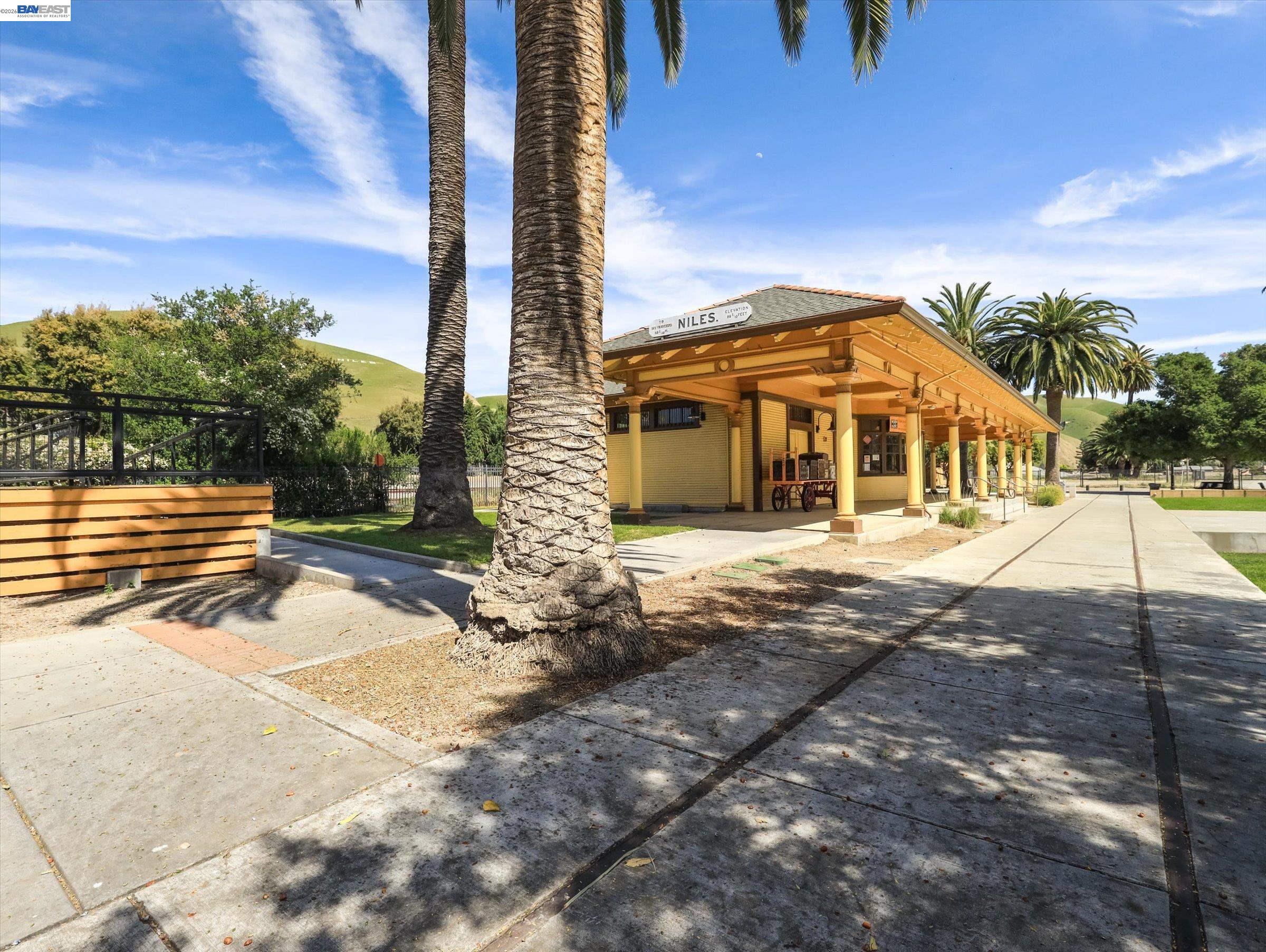 Detail Gallery Image 39 of 40 For 326 I St, Fremont,  CA 94536 - 4 Beds | 3 Baths