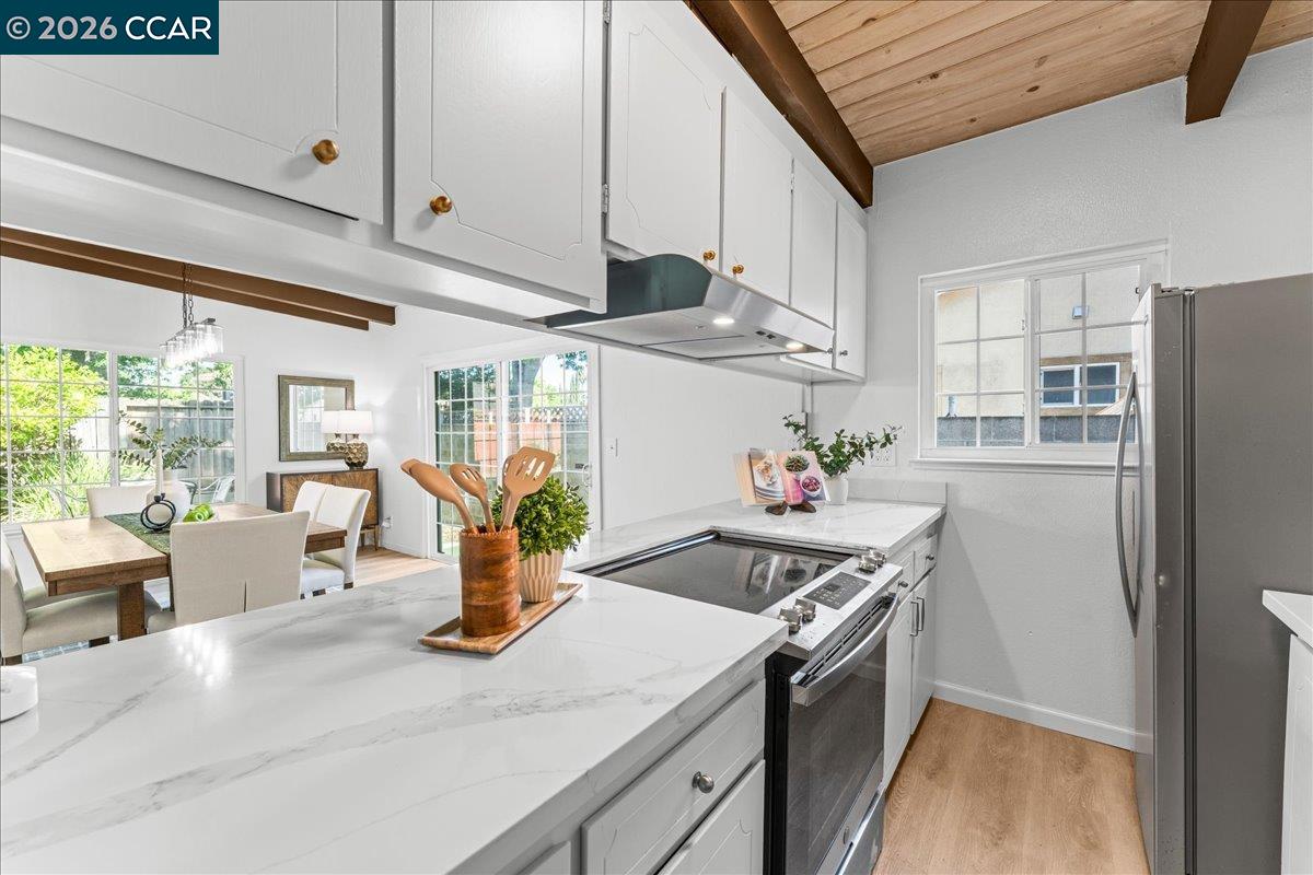 Detail Gallery Image 13 of 34 For 1735 David Ave, Concord,  CA 94518 - 4 Beds | 2 Baths