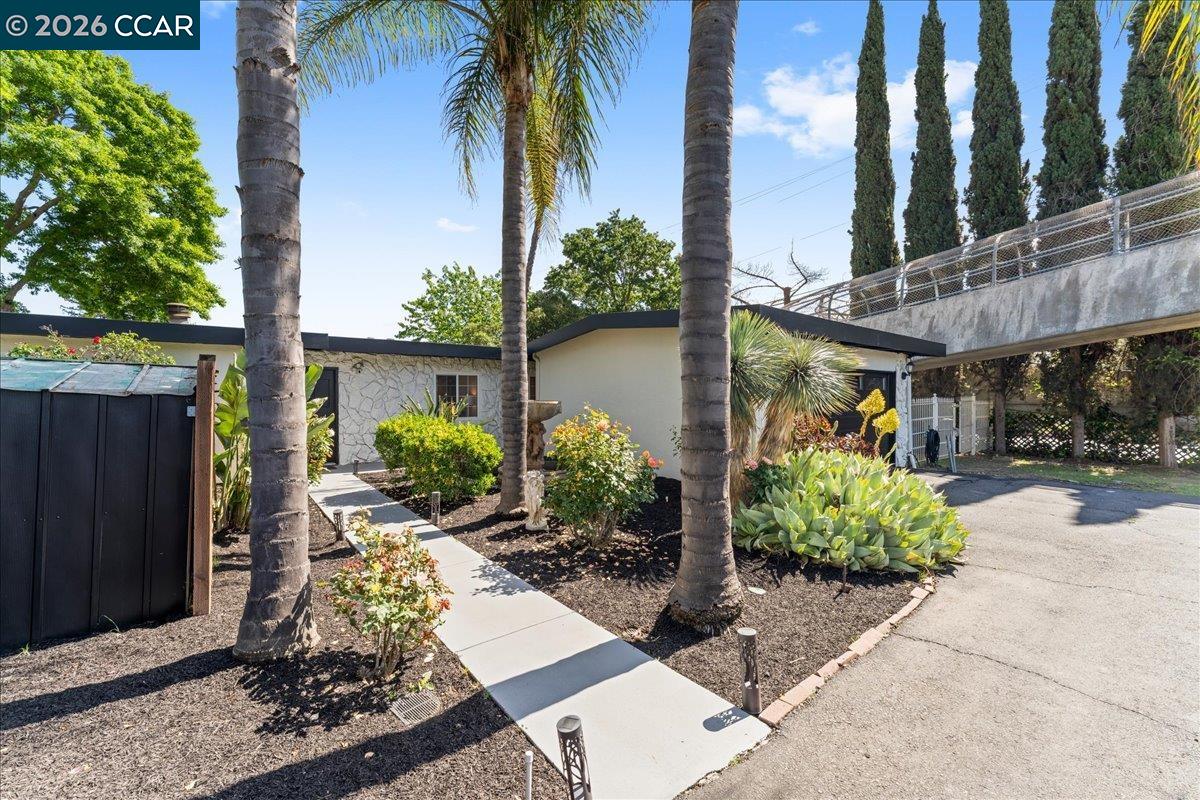 Detail Gallery Image 33 of 34 For 1735 David Ave, Concord,  CA 94518 - 4 Beds | 2 Baths