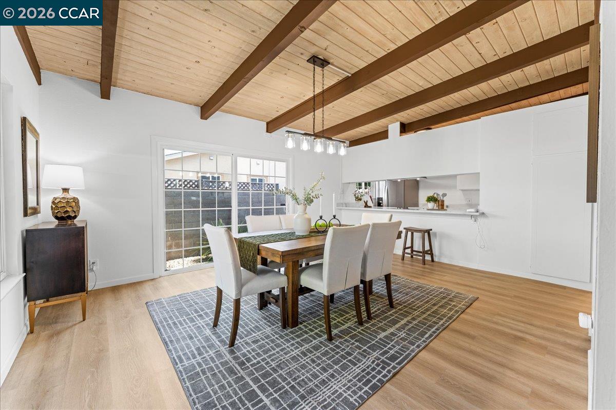 Detail Gallery Image 7 of 34 For 1735 David Ave, Concord,  CA 94518 - 4 Beds | 2 Baths