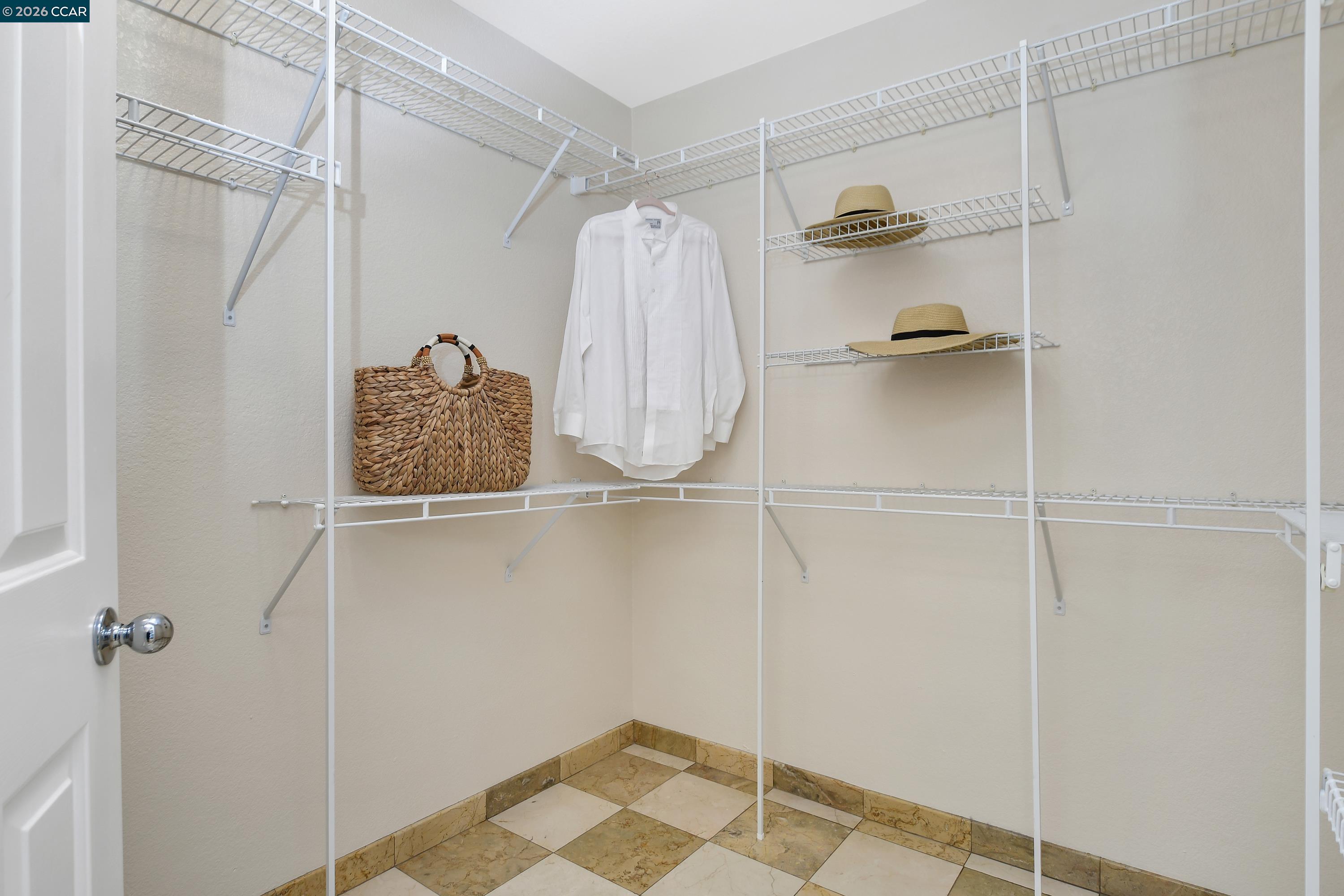 Detail Gallery Image 20 of 46 For 508 Valley View Court, Martinez,  CA 94553-3562 - 3 Beds | 2/1 Baths