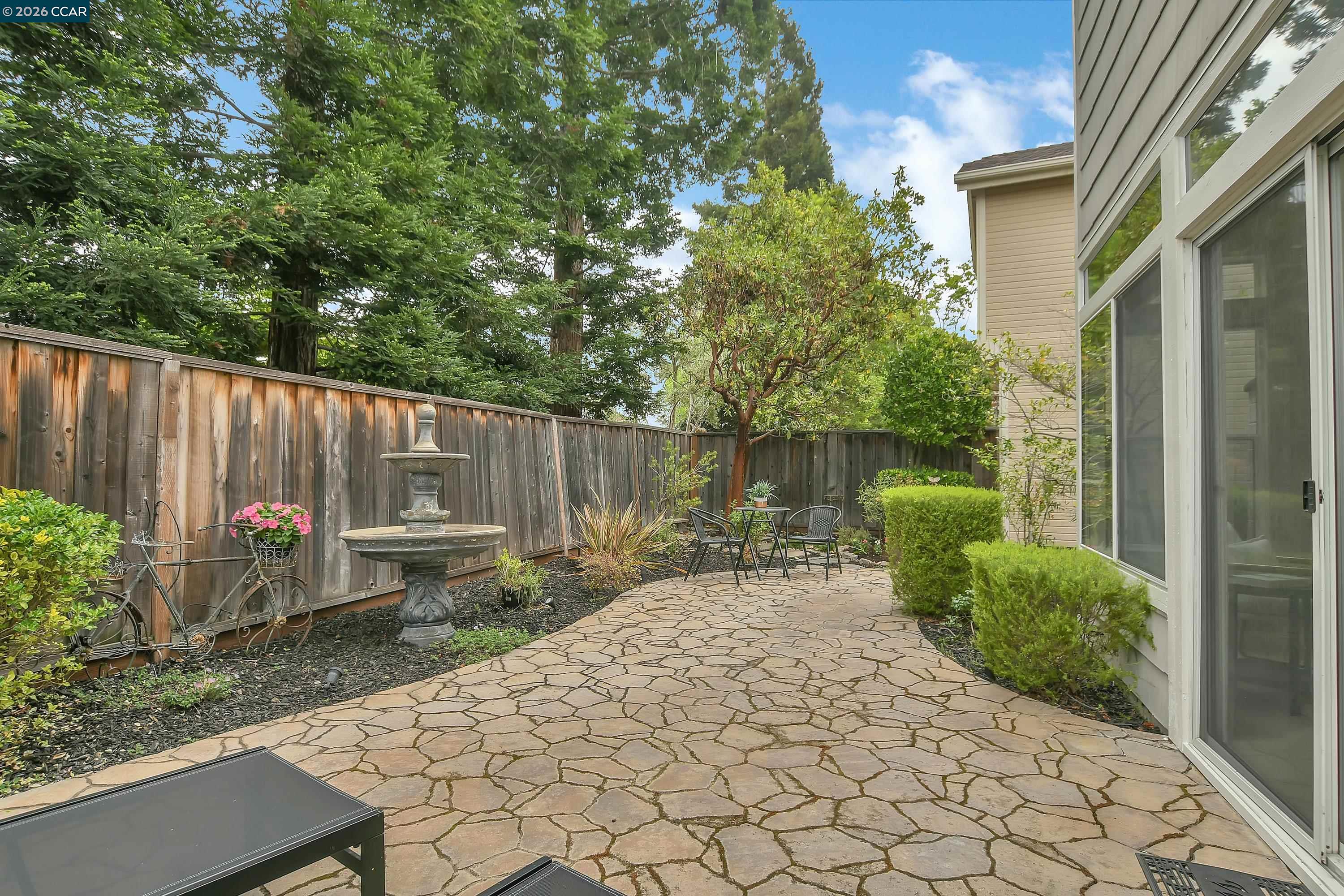 Detail Gallery Image 30 of 46 For 508 Valley View Court, Martinez,  CA 94553-3562 - 3 Beds | 2/1 Baths