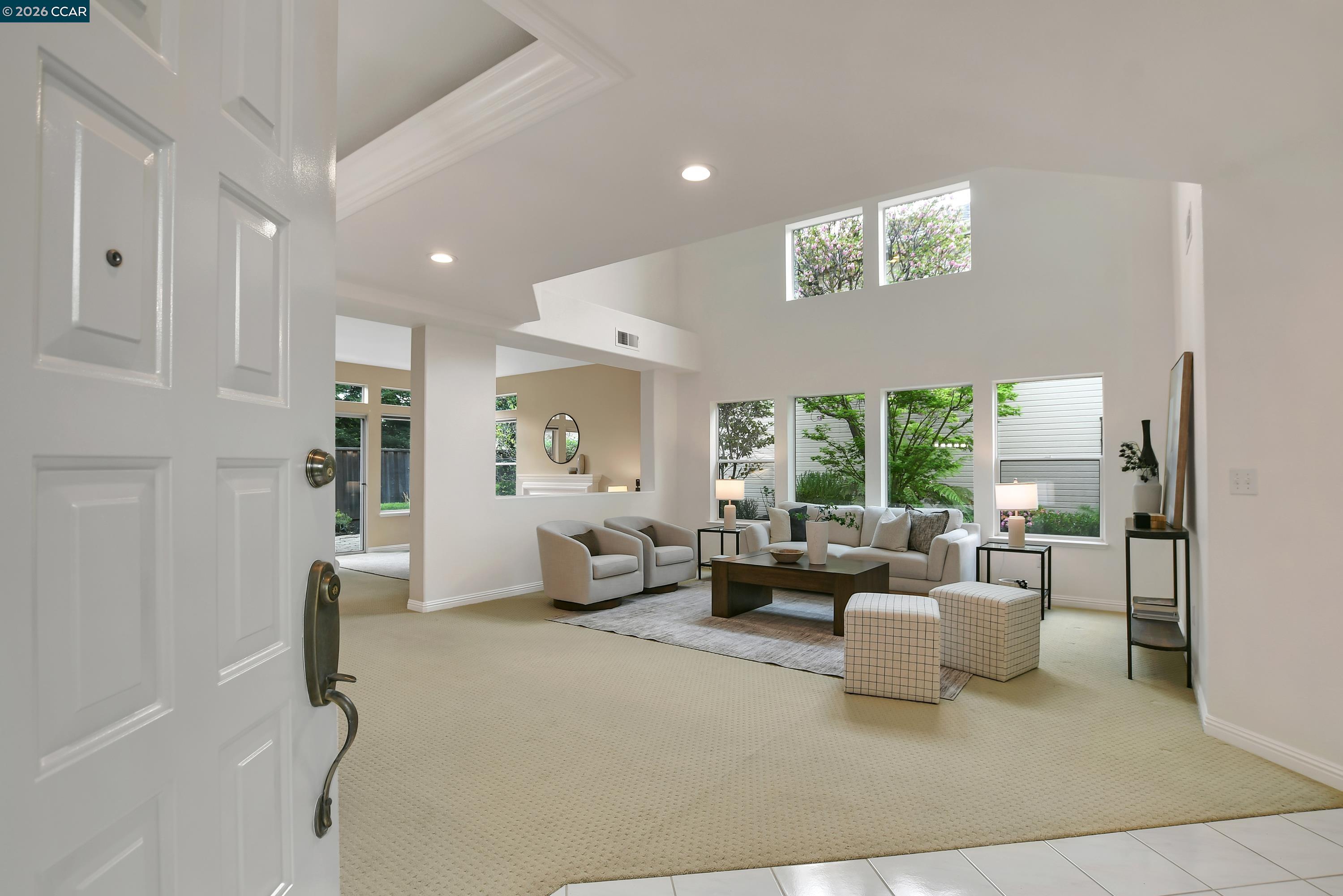 Detail Gallery Image 4 of 46 For 508 Valley View Court, Martinez,  CA 94553-3562 - 3 Beds | 2/1 Baths