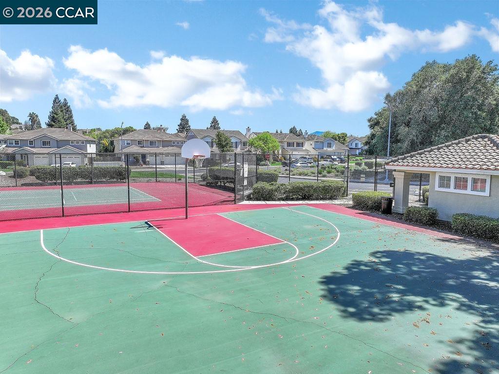 Detail Gallery Image 42 of 46 For 508 Valley View Court, Martinez,  CA 94553-3562 - 3 Beds | 2/1 Baths