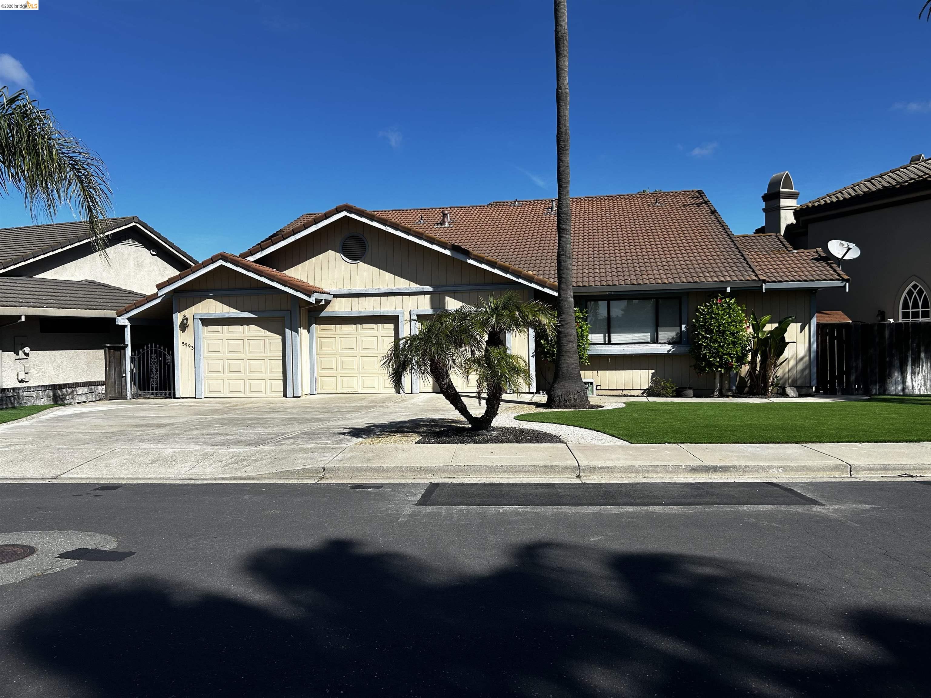 9220 Bancroft Ave UNIT B, Oakland, CA, 94603