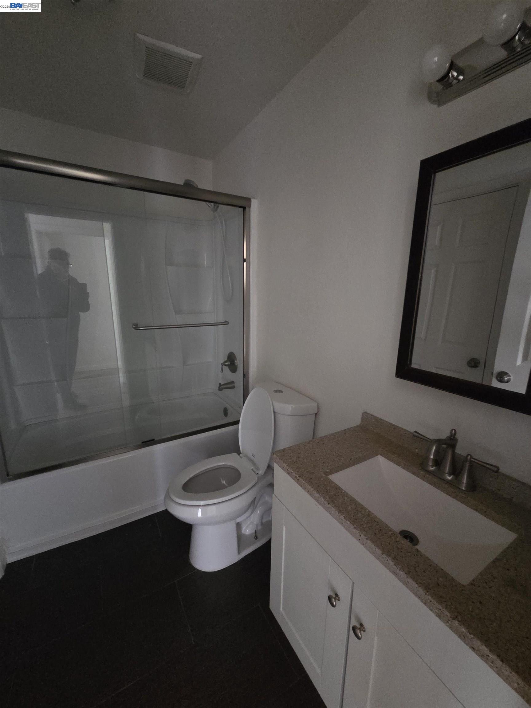 Detail Gallery Image 5 of 13 For 200 Westwood St, Vallejo,  CA 94591 - – Beds | – Baths