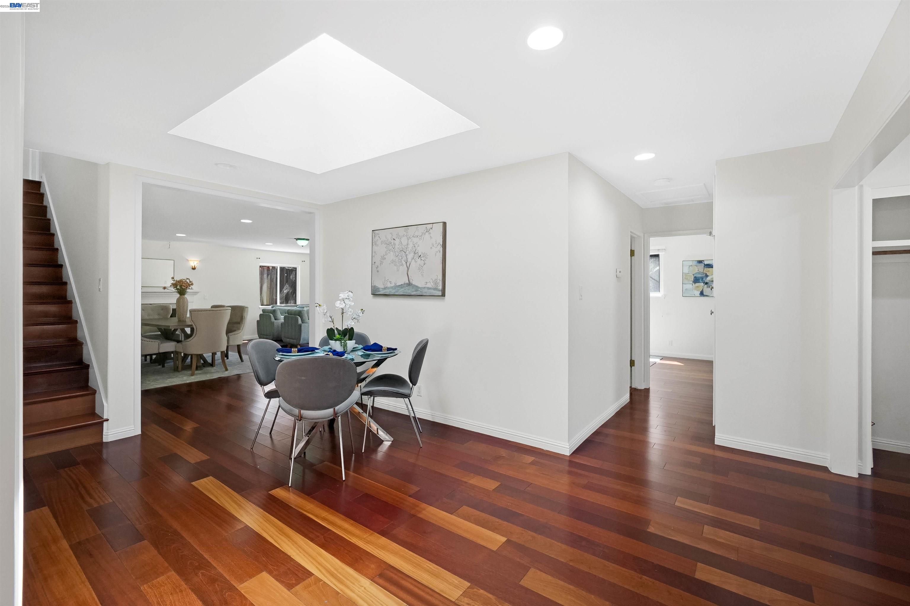 Detail Gallery Image 11 of 75 For 2076 Mento Dr, Fremont,  CA 94539 - 5 Beds | 4 Baths