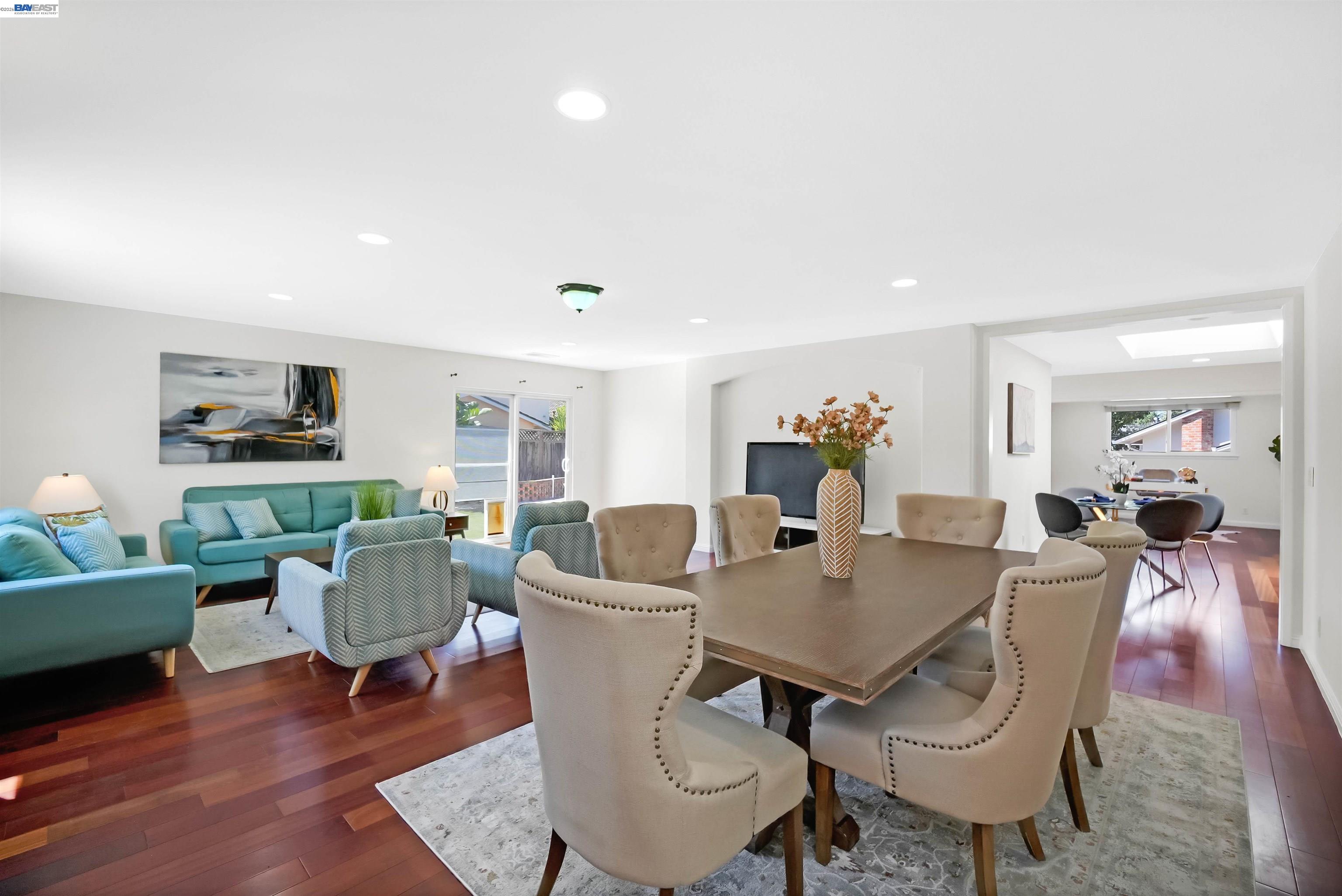 Detail Gallery Image 25 of 75 For 2076 Mento Dr, Fremont,  CA 94539 - 5 Beds | 4 Baths