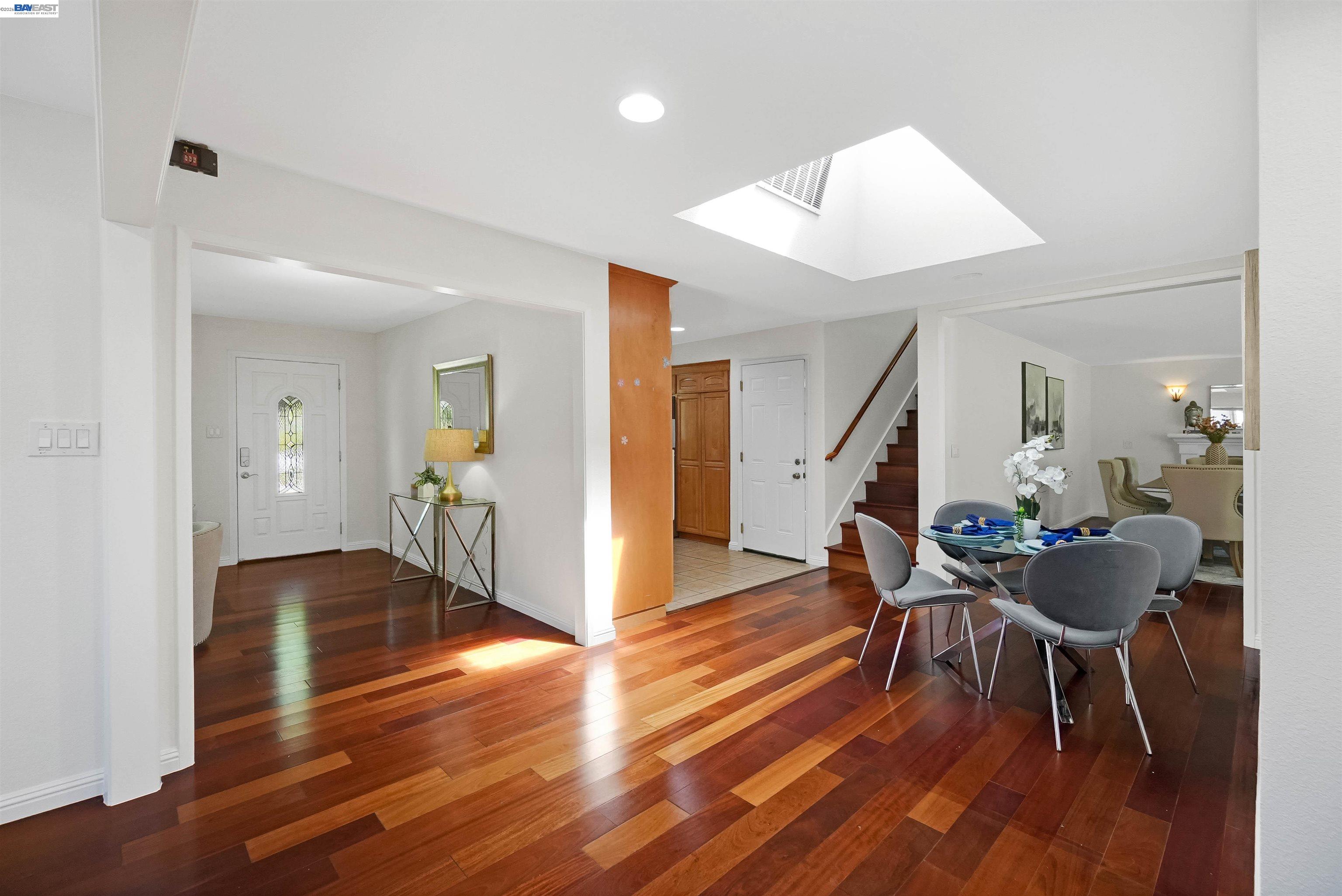 Detail Gallery Image 10 of 75 For 2076 Mento Dr, Fremont,  CA 94539 - 5 Beds | 4 Baths