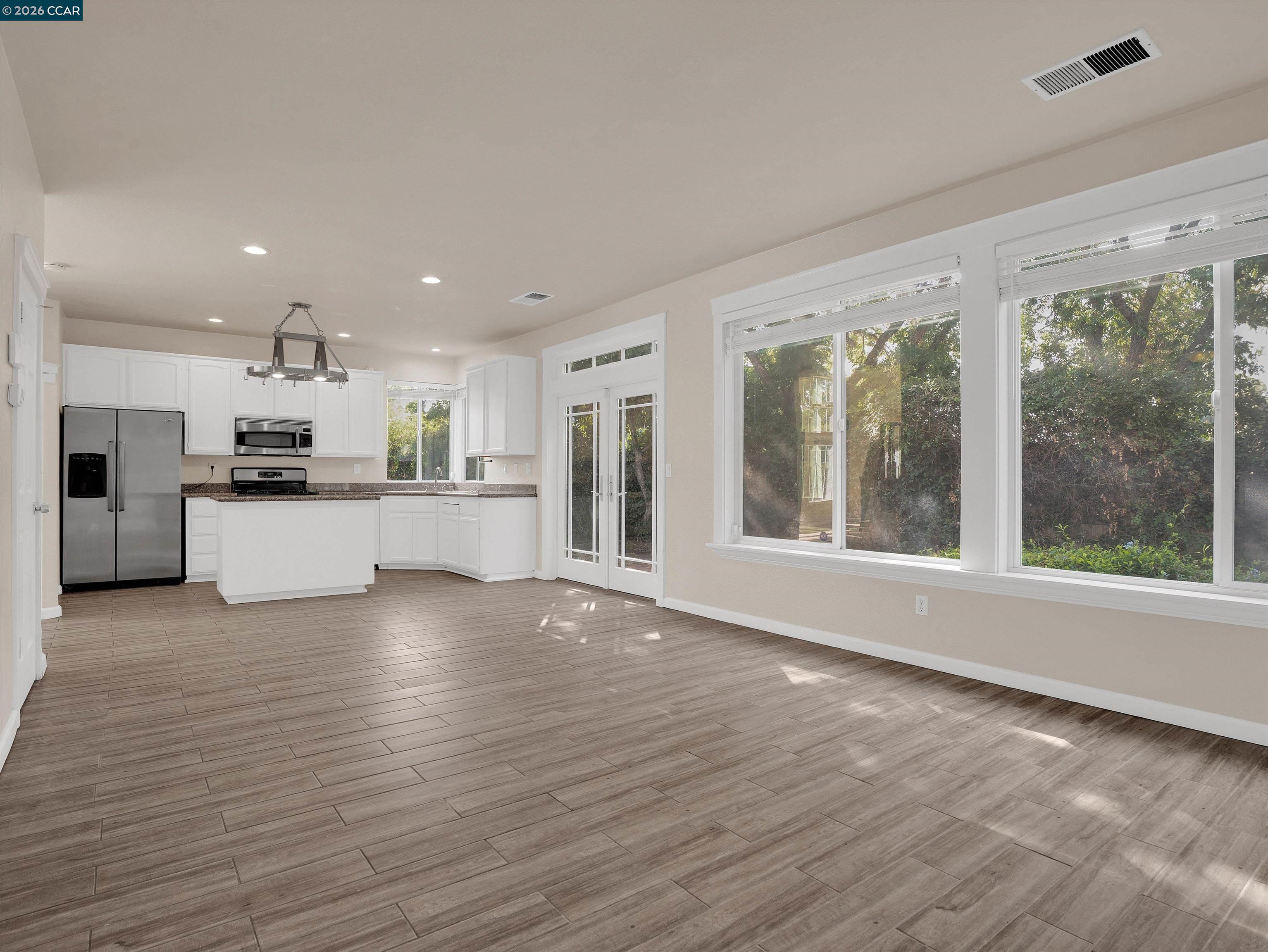 Detail Gallery Image 14 of 33 For 1015 Dellwood Ct, Brentwood,  CA 94513 - 3 Beds | 2/1 Baths