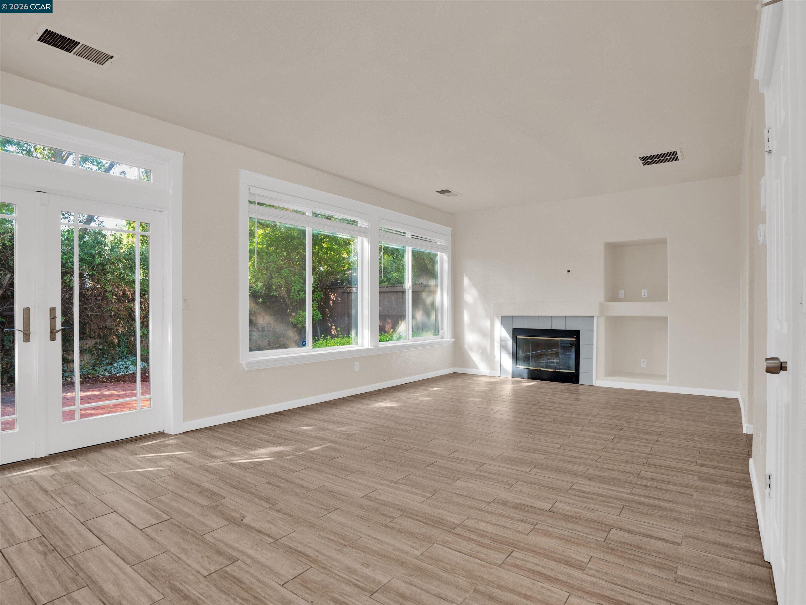 Detail Gallery Image 15 of 33 For 1015 Dellwood Ct, Brentwood,  CA 94513 - 3 Beds | 2/1 Baths