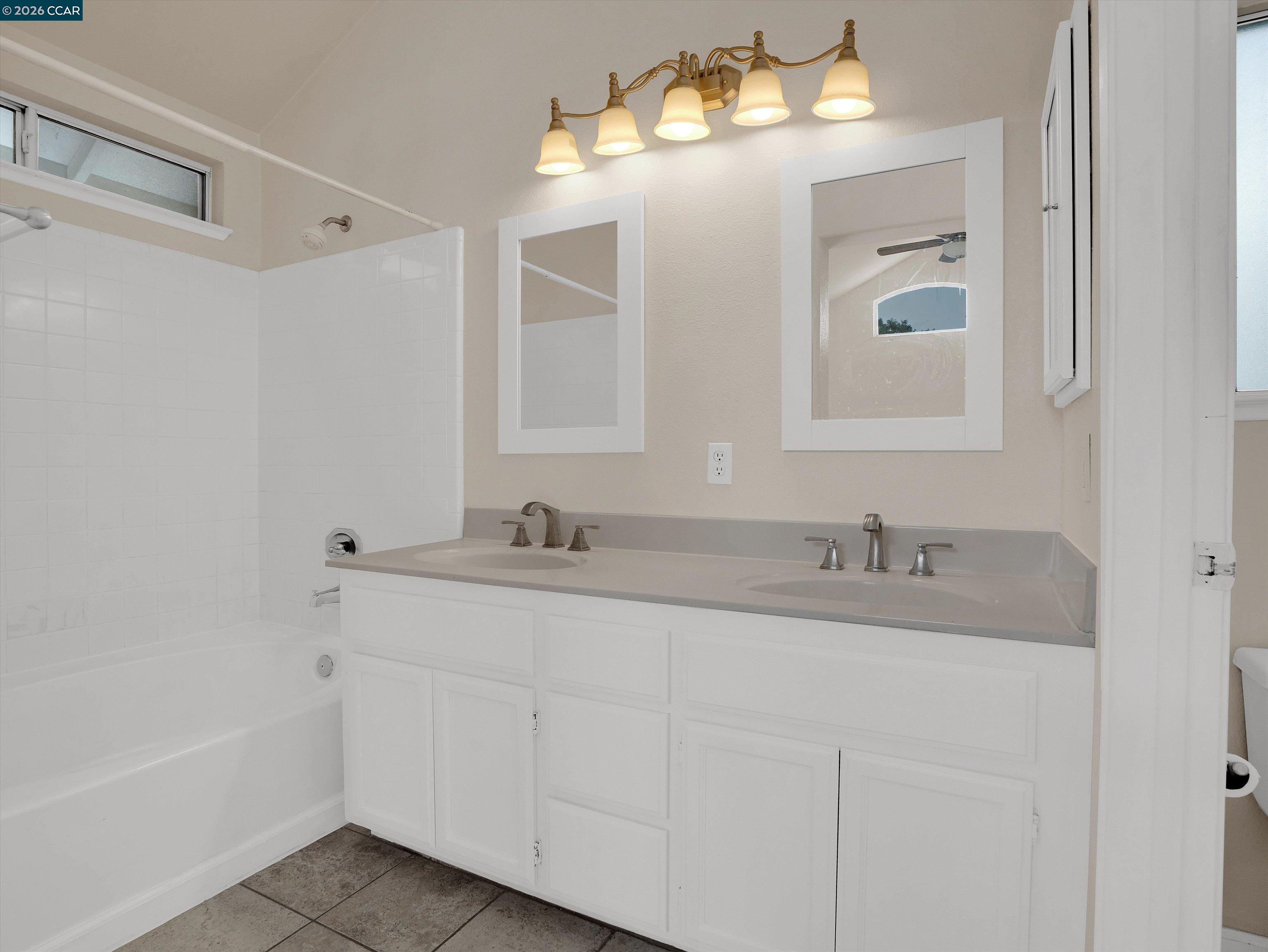 Detail Gallery Image 20 of 33 For 1015 Dellwood Ct, Brentwood,  CA 94513 - 3 Beds | 2/1 Baths